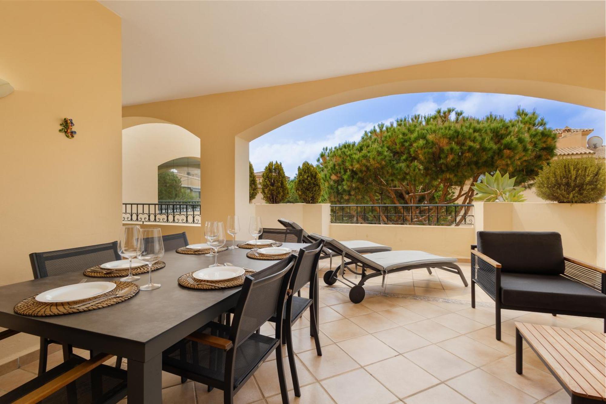 2 Bedroom Next To The In Elviria, Marbella