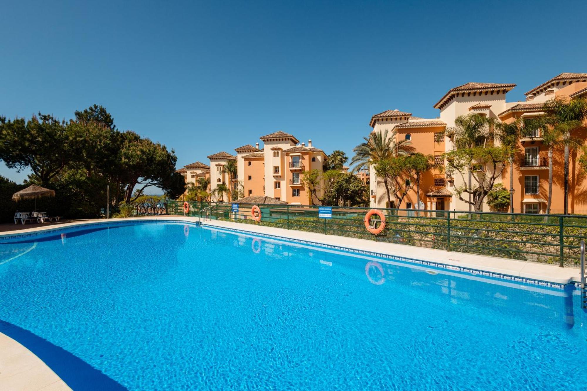 2 Bedroom Next To The In Elviria,