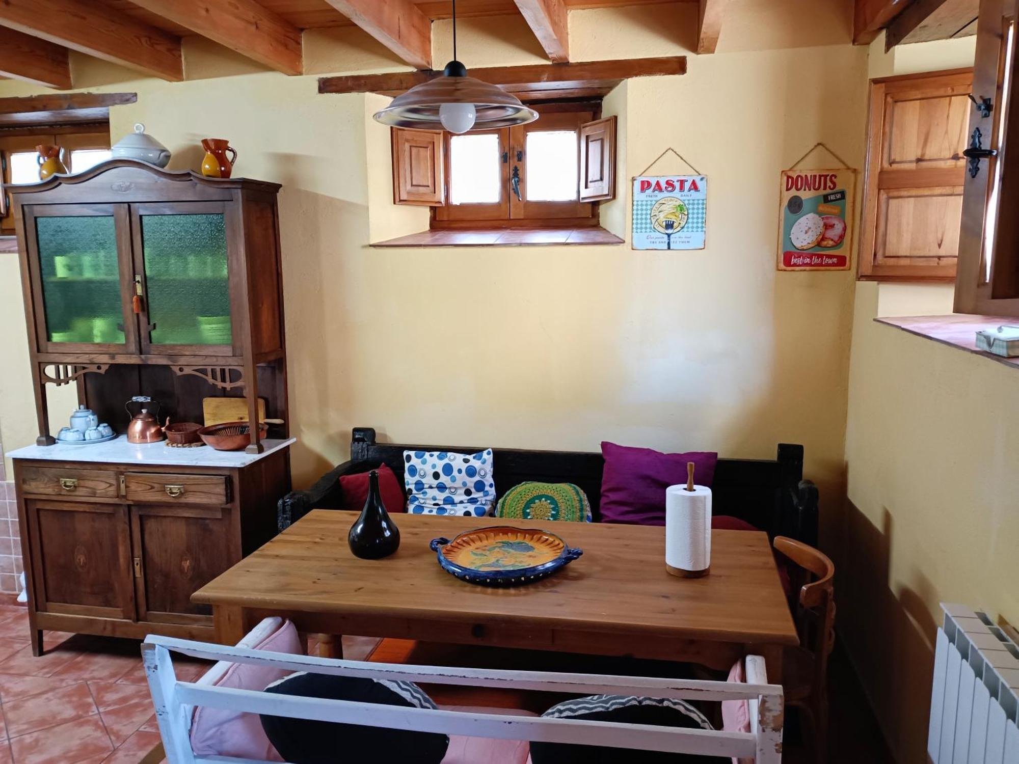 La Casa Del Pueblo El Berrugon Сasa de vacaciones