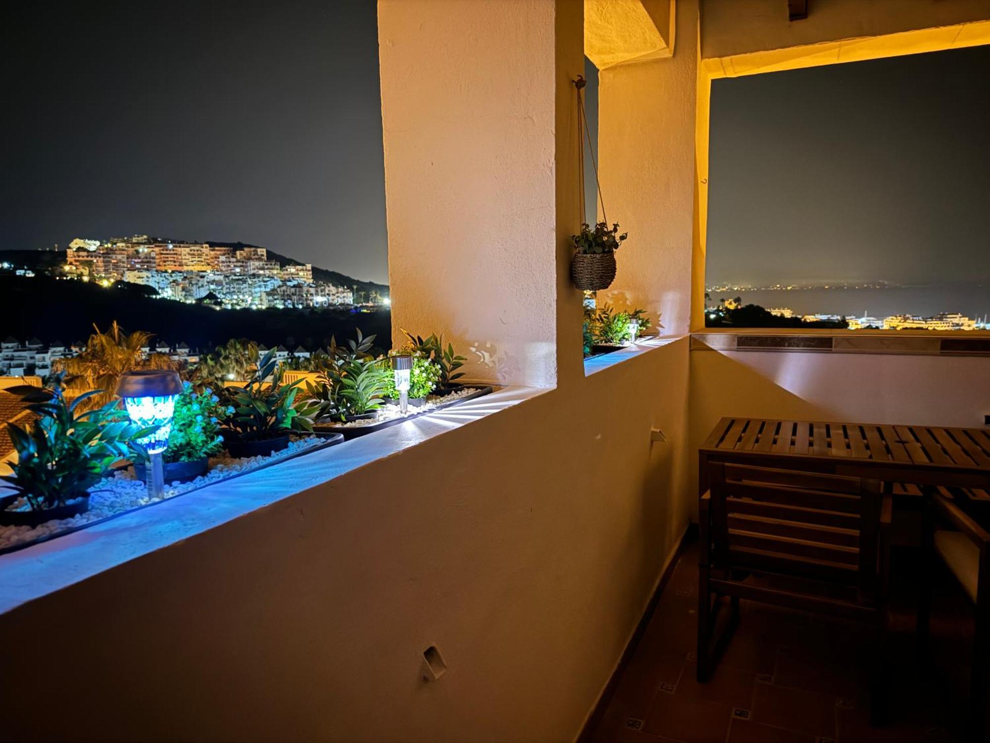 Casa Feliz - Penthouse In Apartamento Manilva