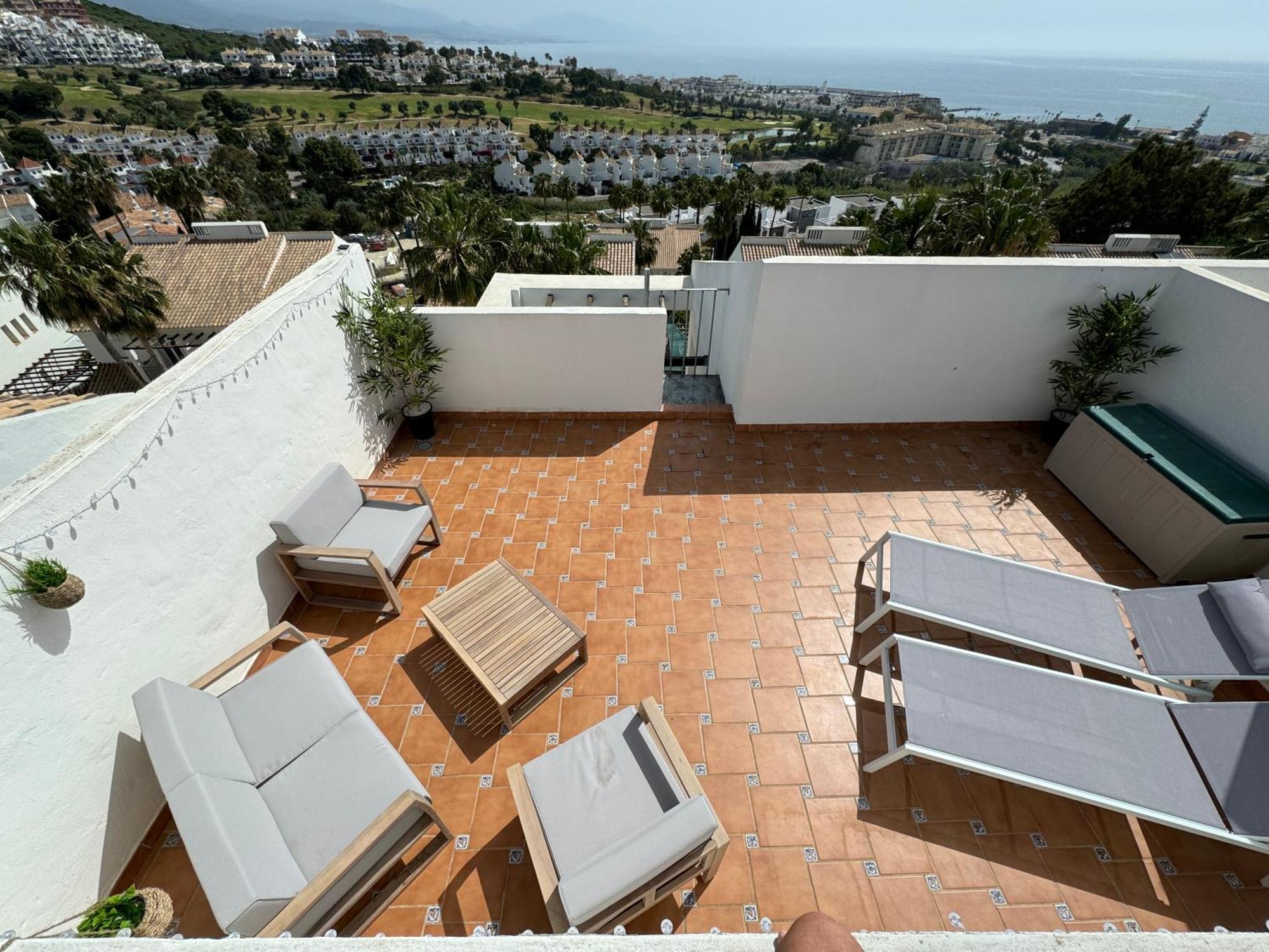 Casa Feliz - Penthouse In Apartamento Manilva