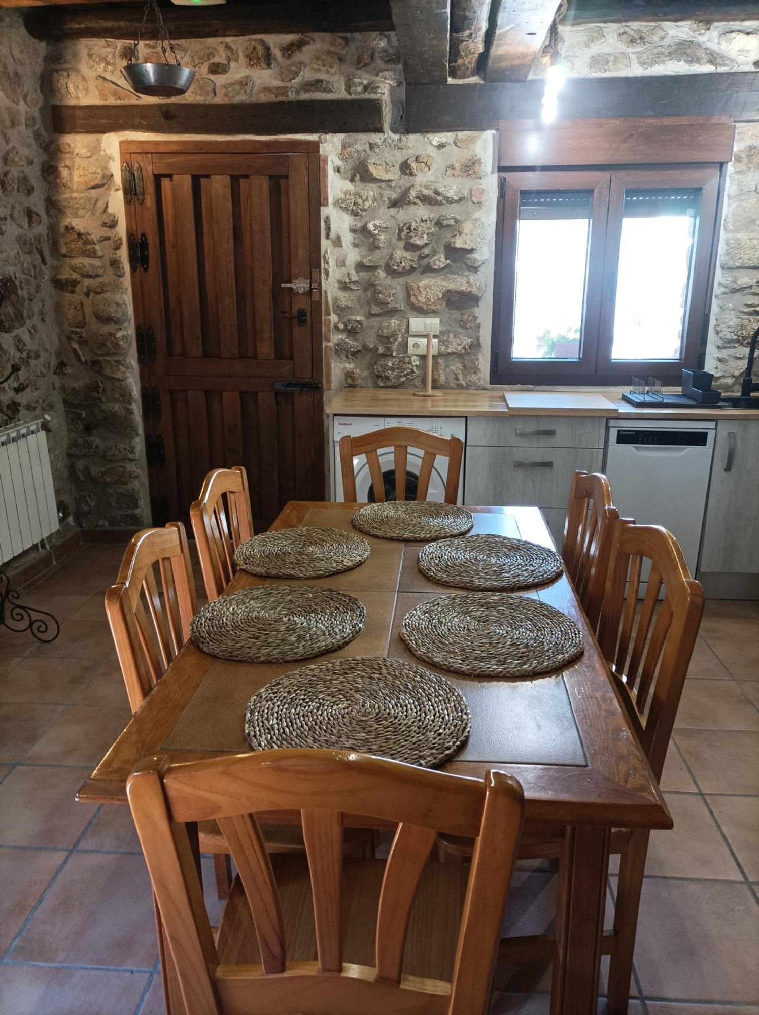 Casa Abuelo Cani * Arenas de San Pedro