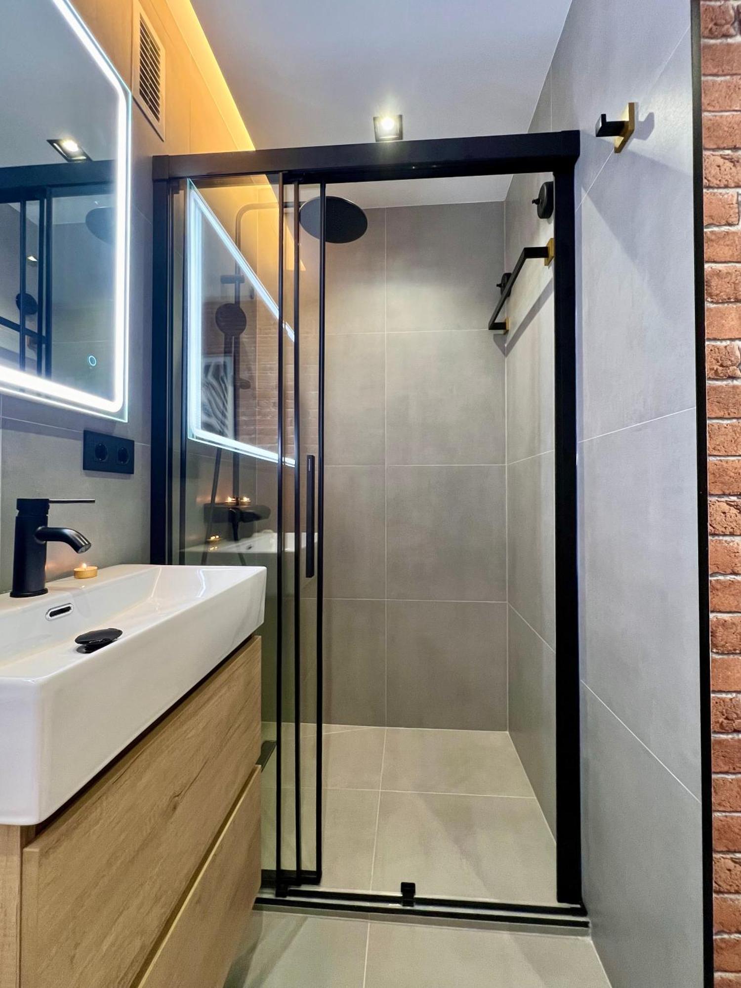 Loft De Diseno Recien Reformado Con Vistas Y Ubicacion Excelente * Aguadulce (Almeria)