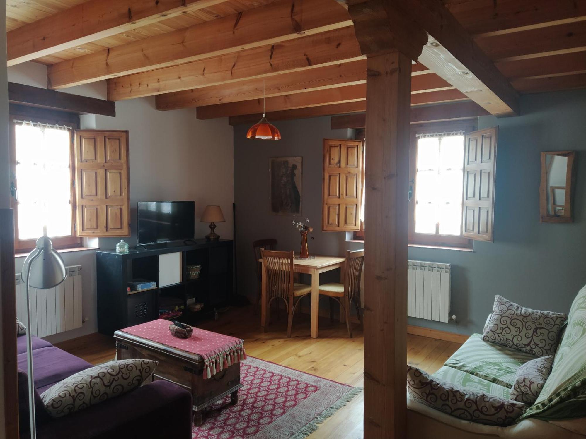 La Casa Del Pueblo El Berrugon