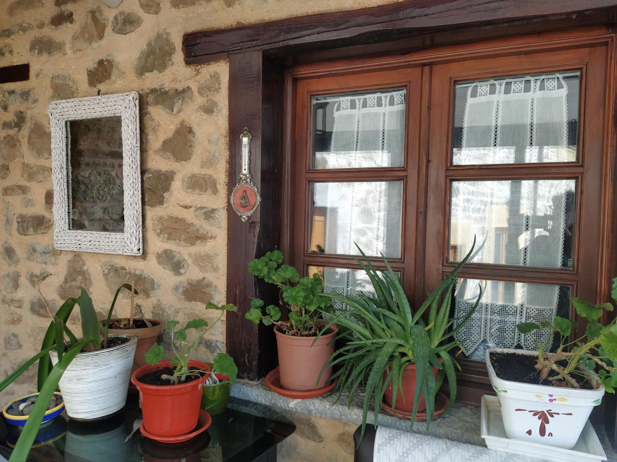 La Casa Del Pueblo El Berrugon