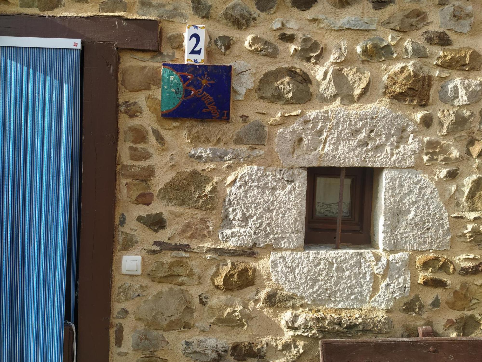 La Casa Del Pueblo El Berrugon