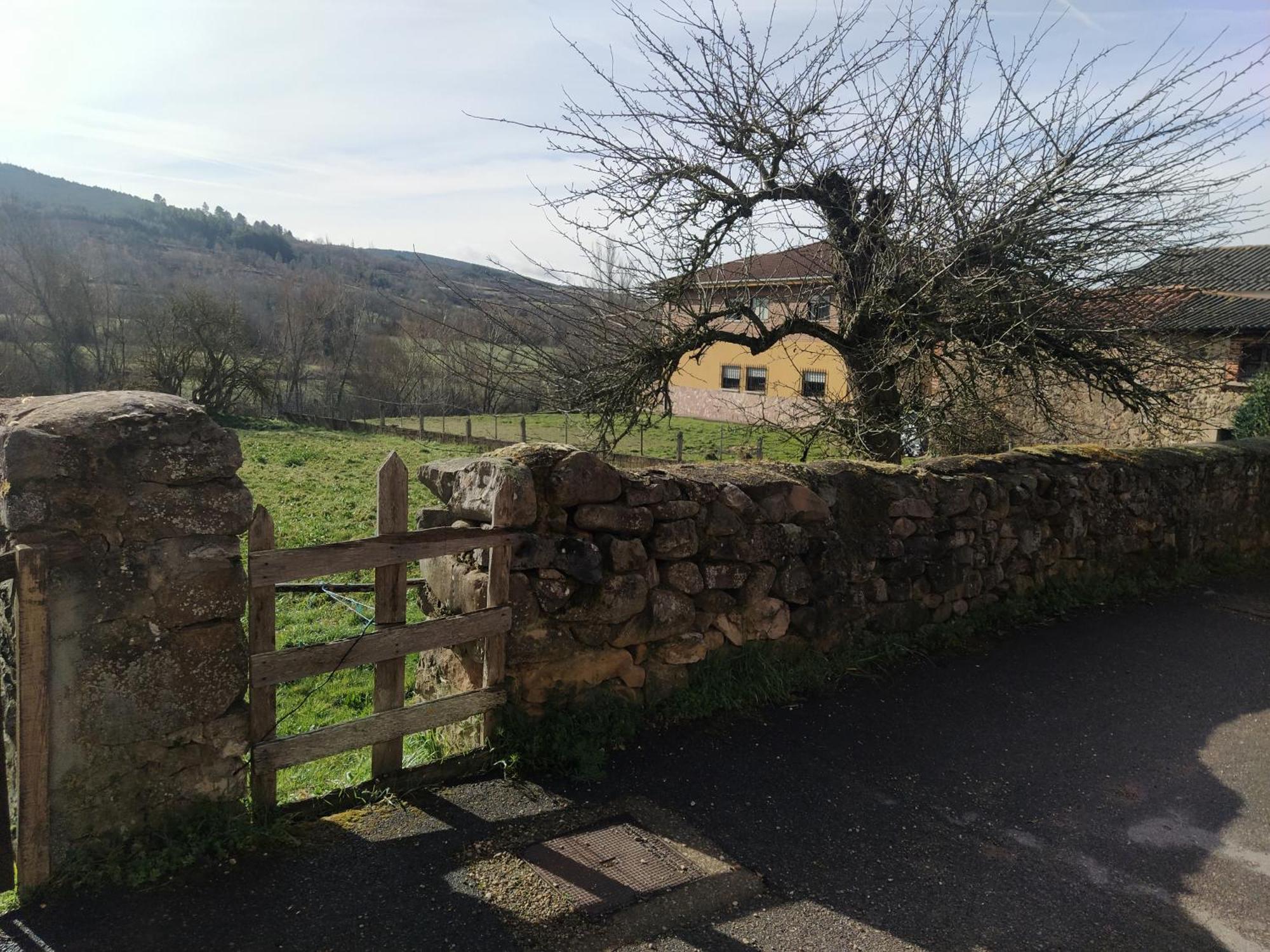 La Casa Del Pueblo El Berrugon Сasa de vacaciones