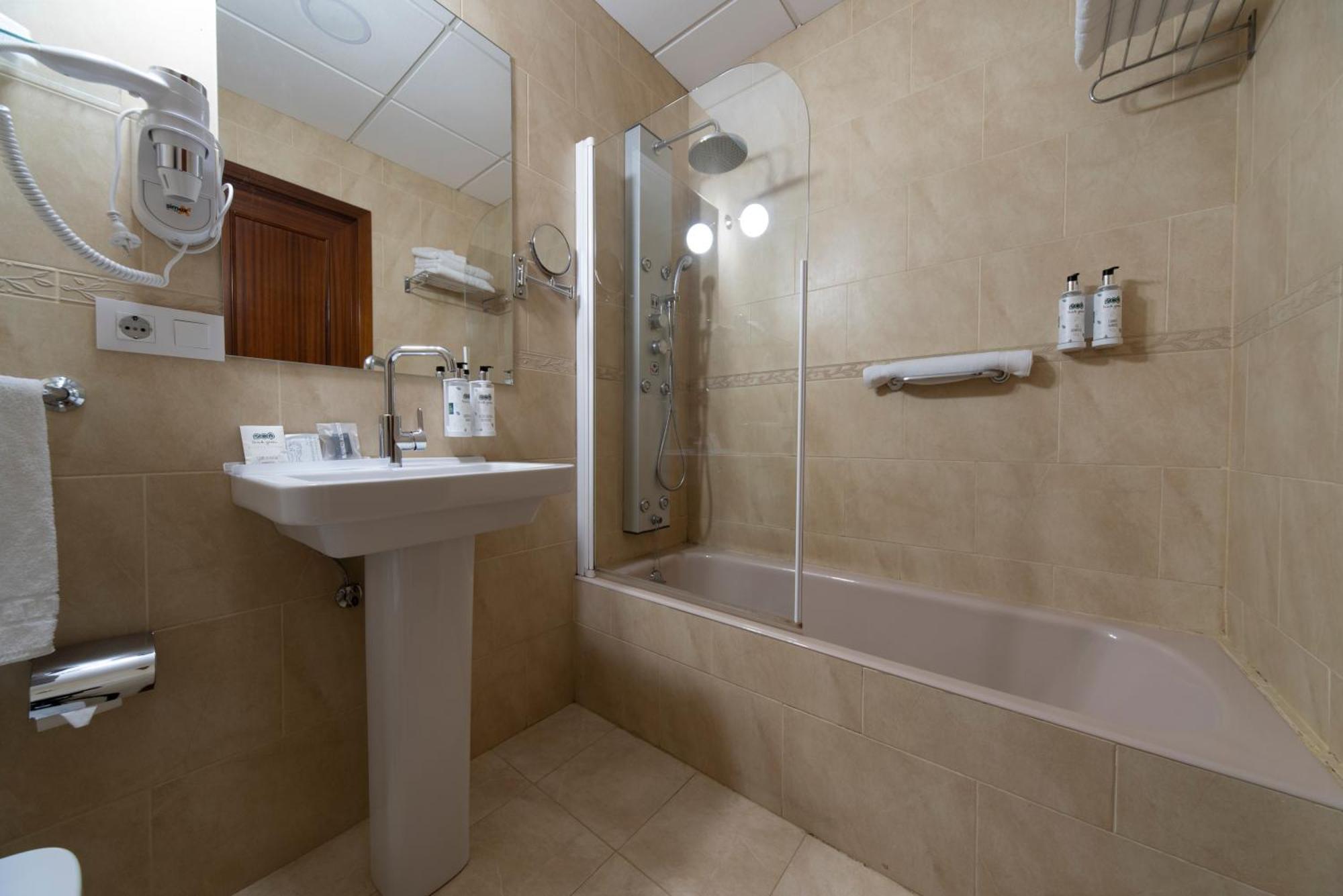 Hotel Infanta Isabel By Recordis Segovia