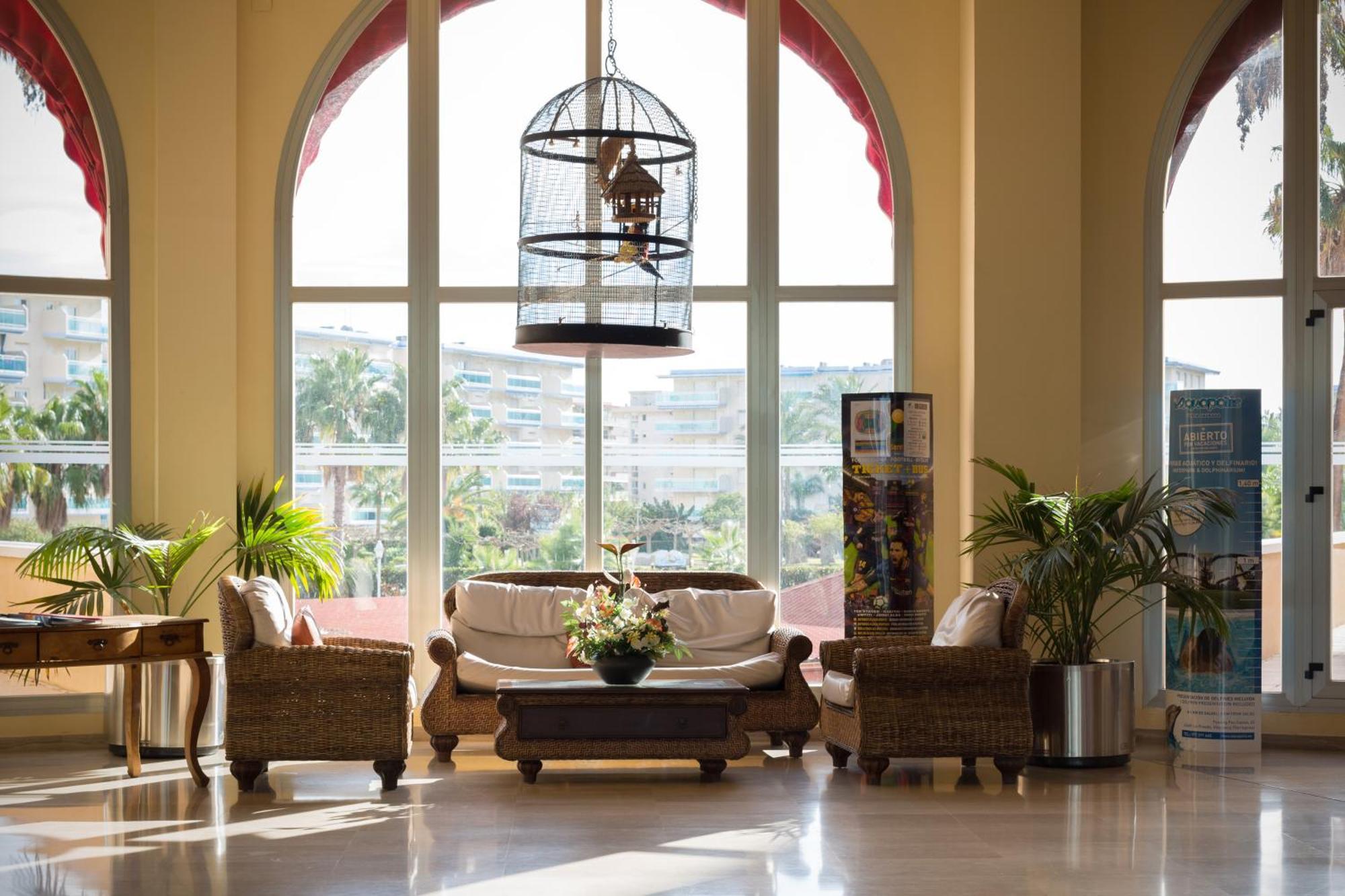 Ohtels La Hacienda 4*