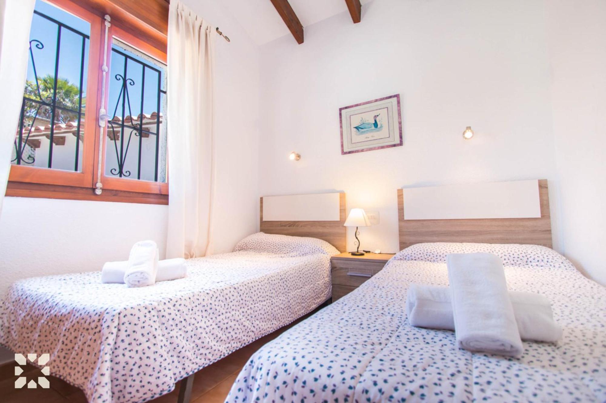Abahana La Paz Villa *
