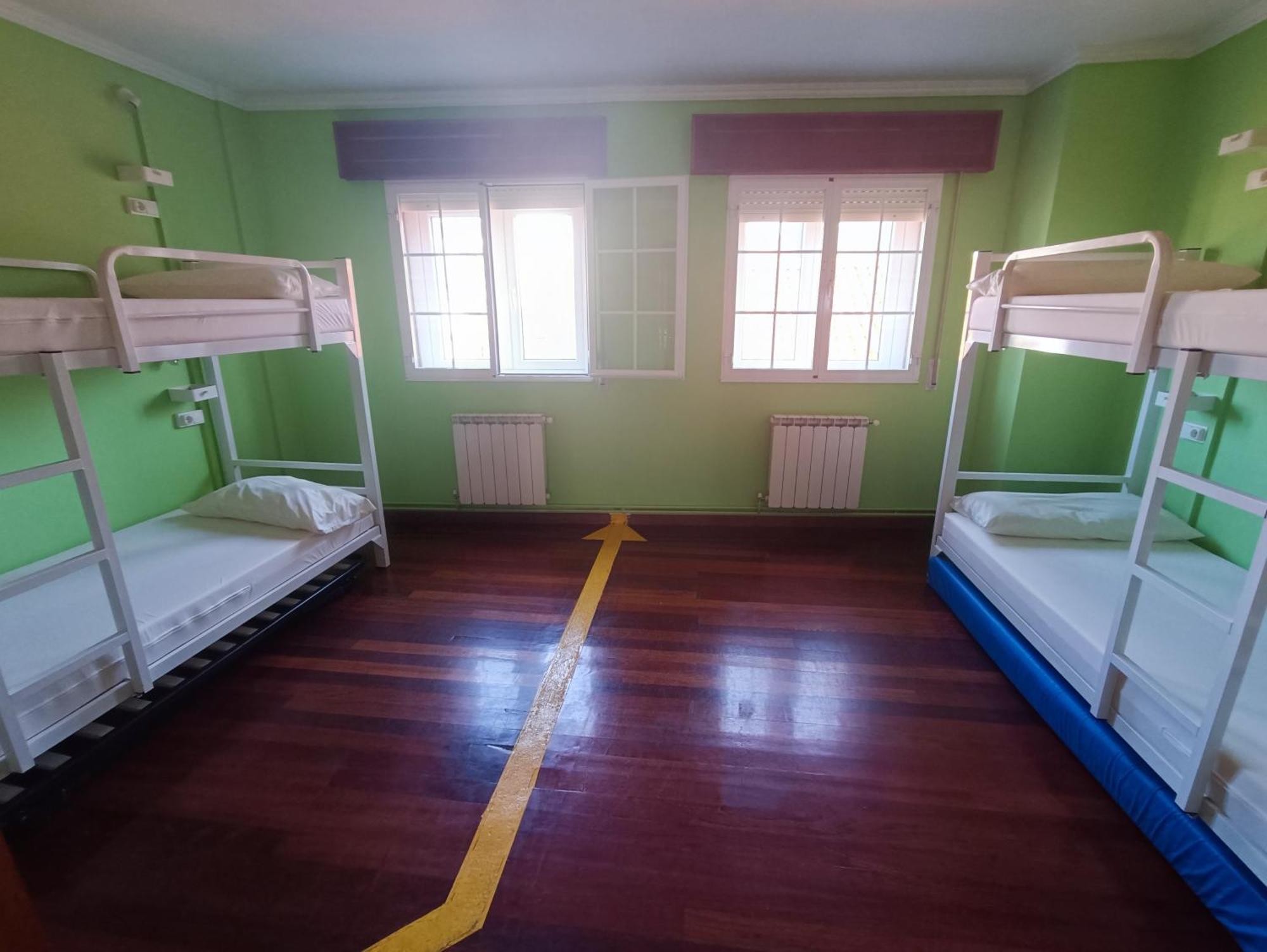 A Barca De Pedra Hostel *