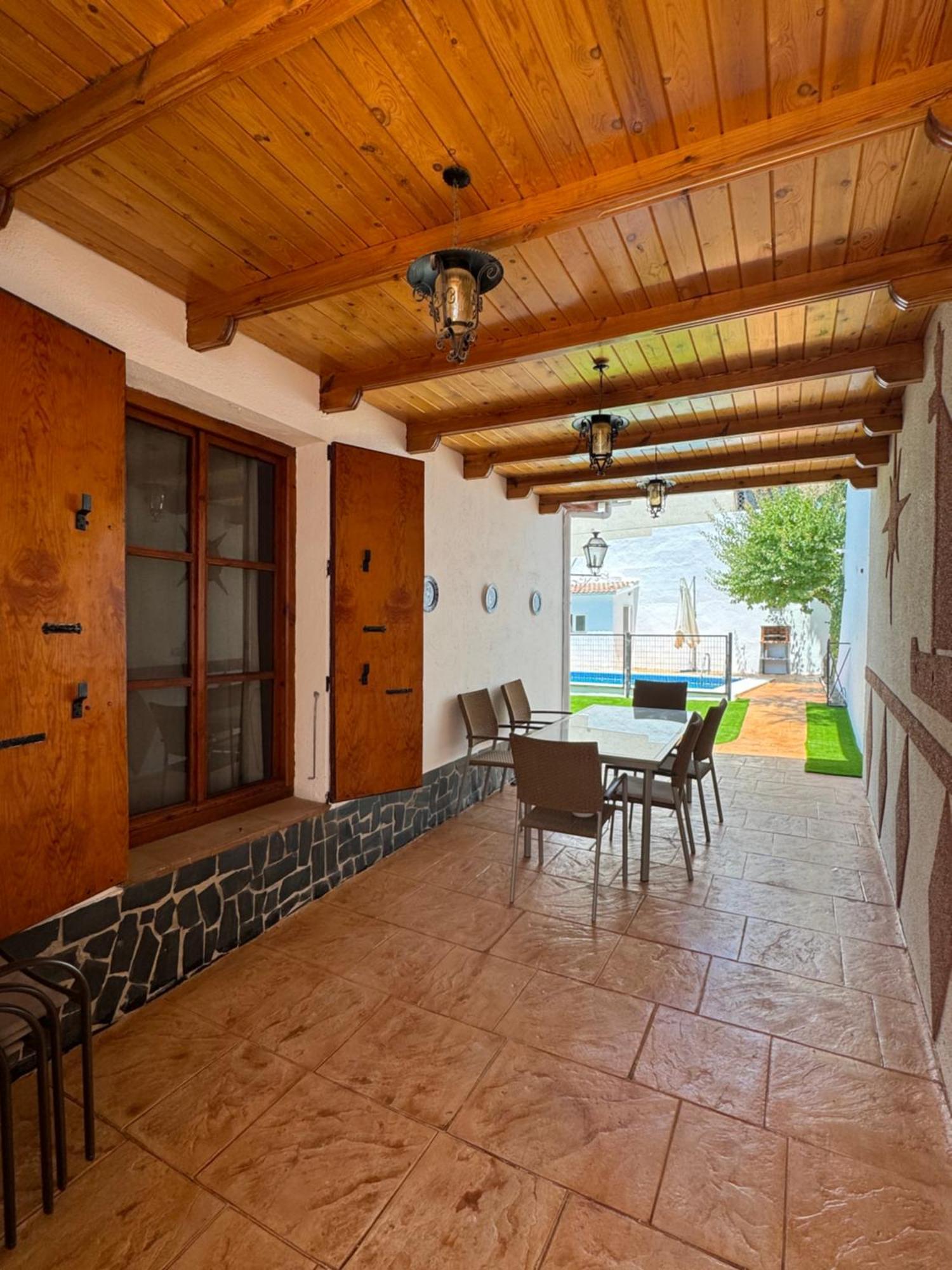 Vistablanca: Panoramic Views With Pool Near Alhambra Country house *