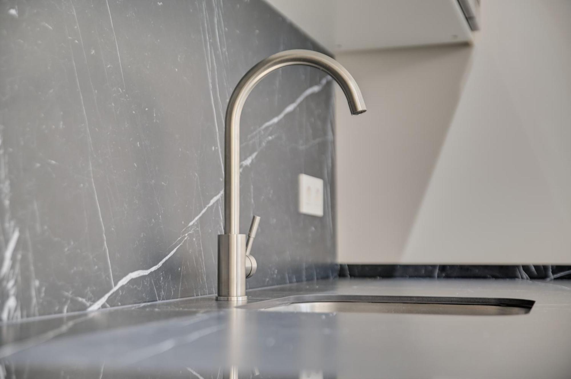 Confort By Clabao
