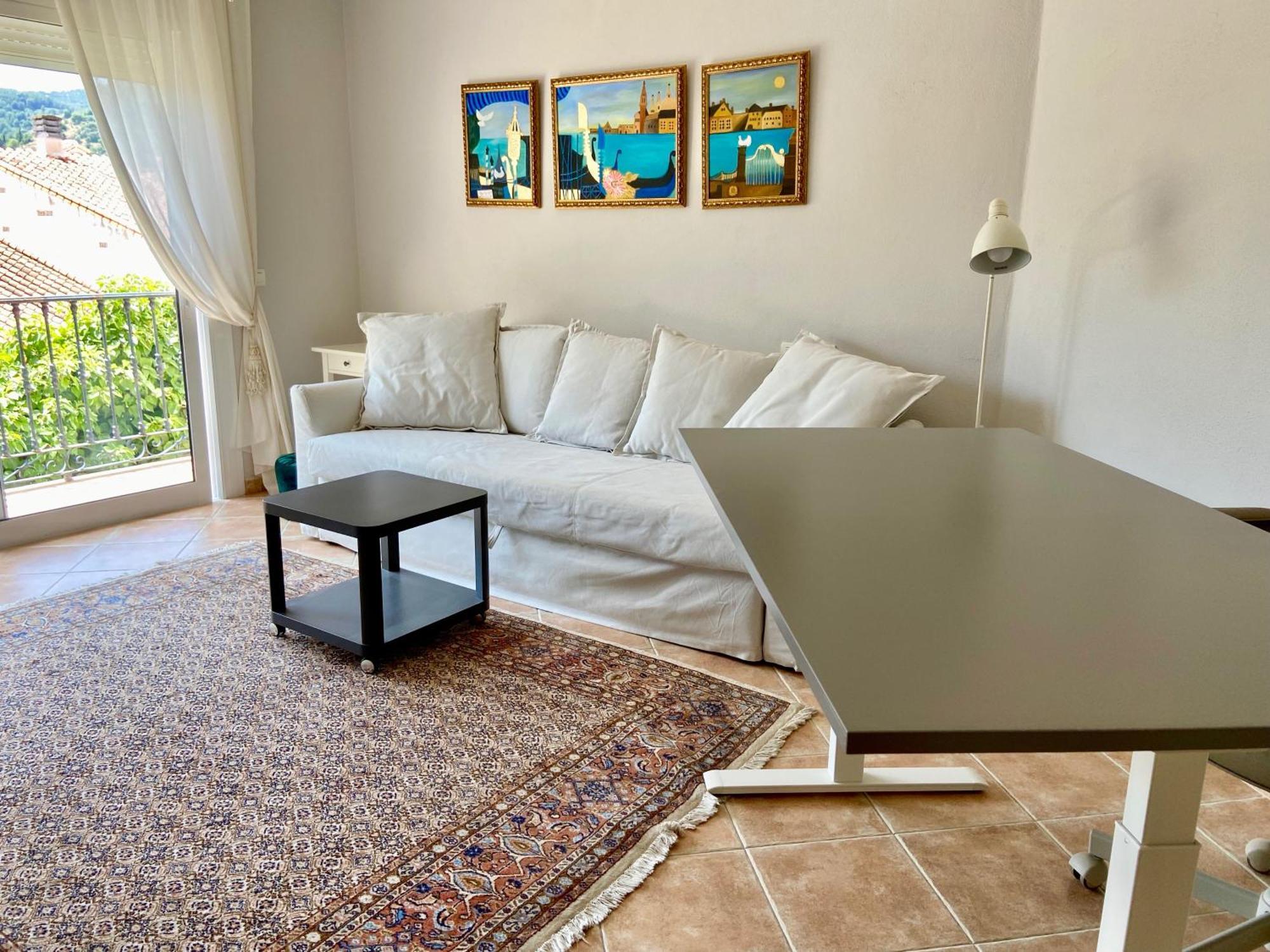 Mira Villa