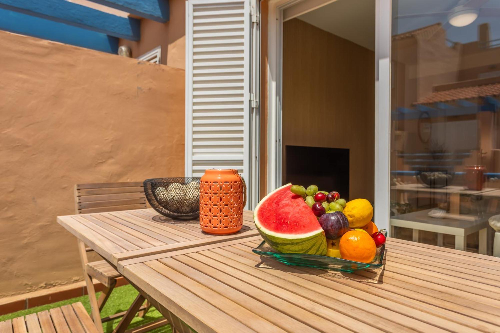 1st Line Beach, Pool, Terrace & Fibre Wifi Apartment Tarifa