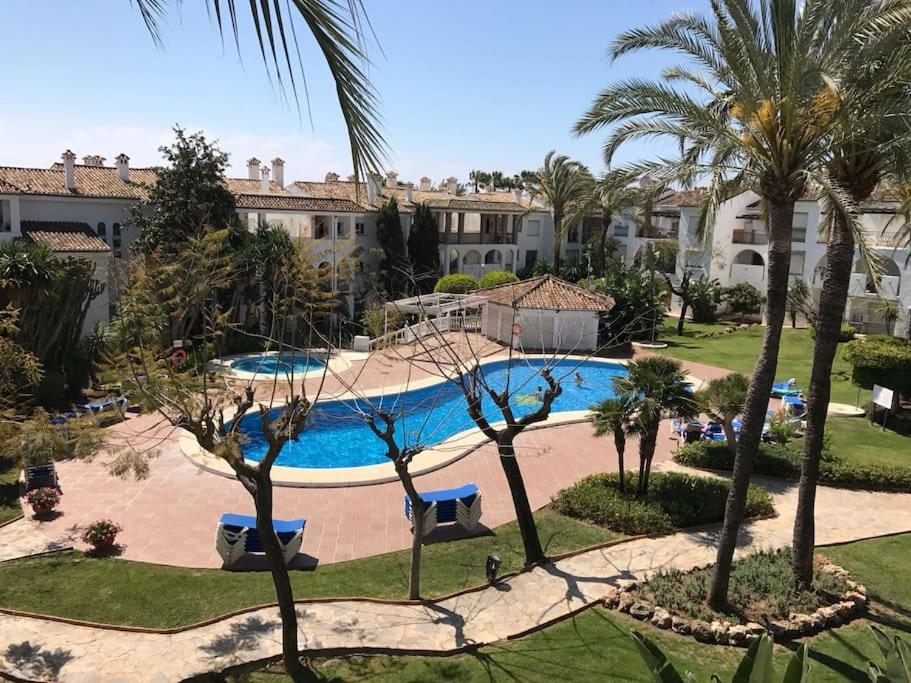 Apartamento Beachfront Escape Estepona