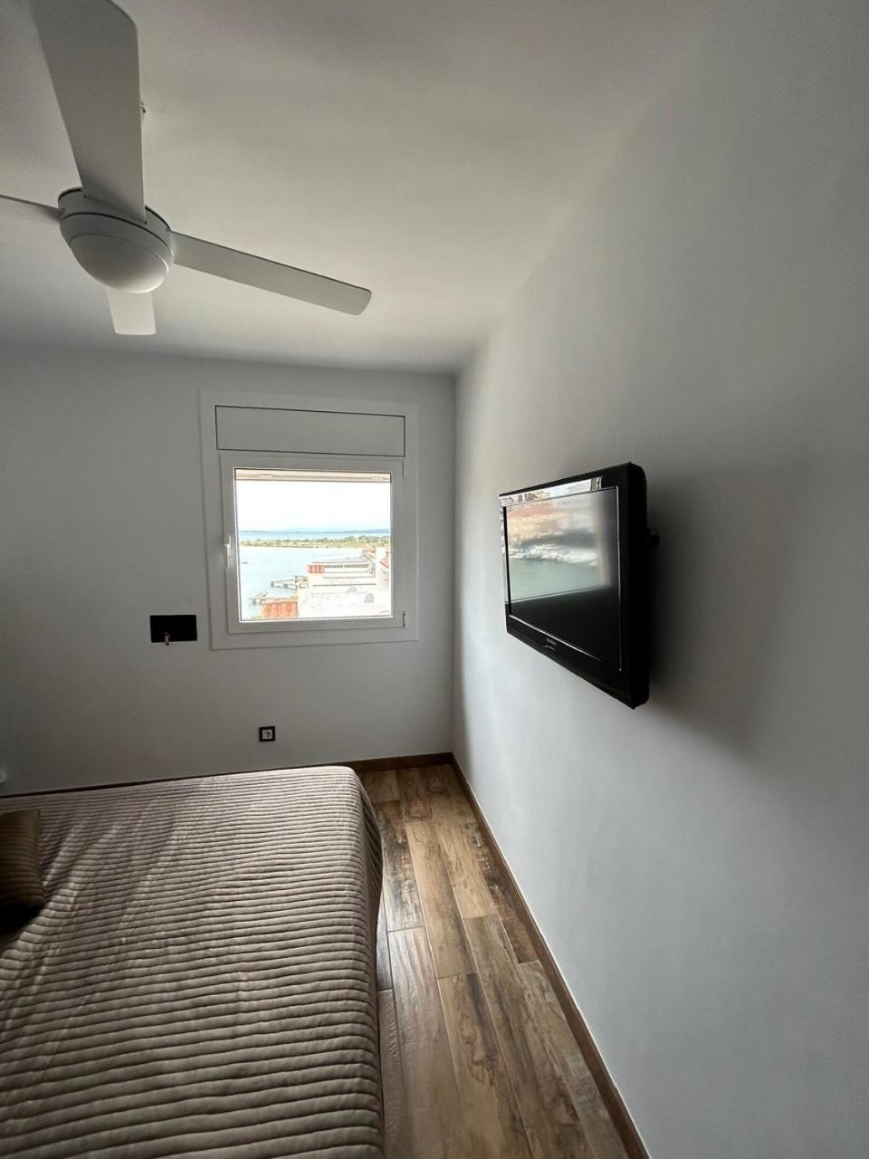 Santa Margarita Canal Apartment