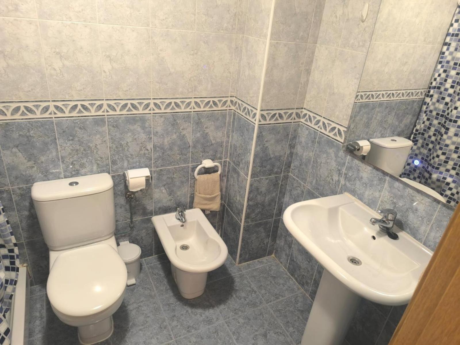 En El Centro De Salou, Playa , Padel , Tenis Y Piscina, Complejo Larimar *