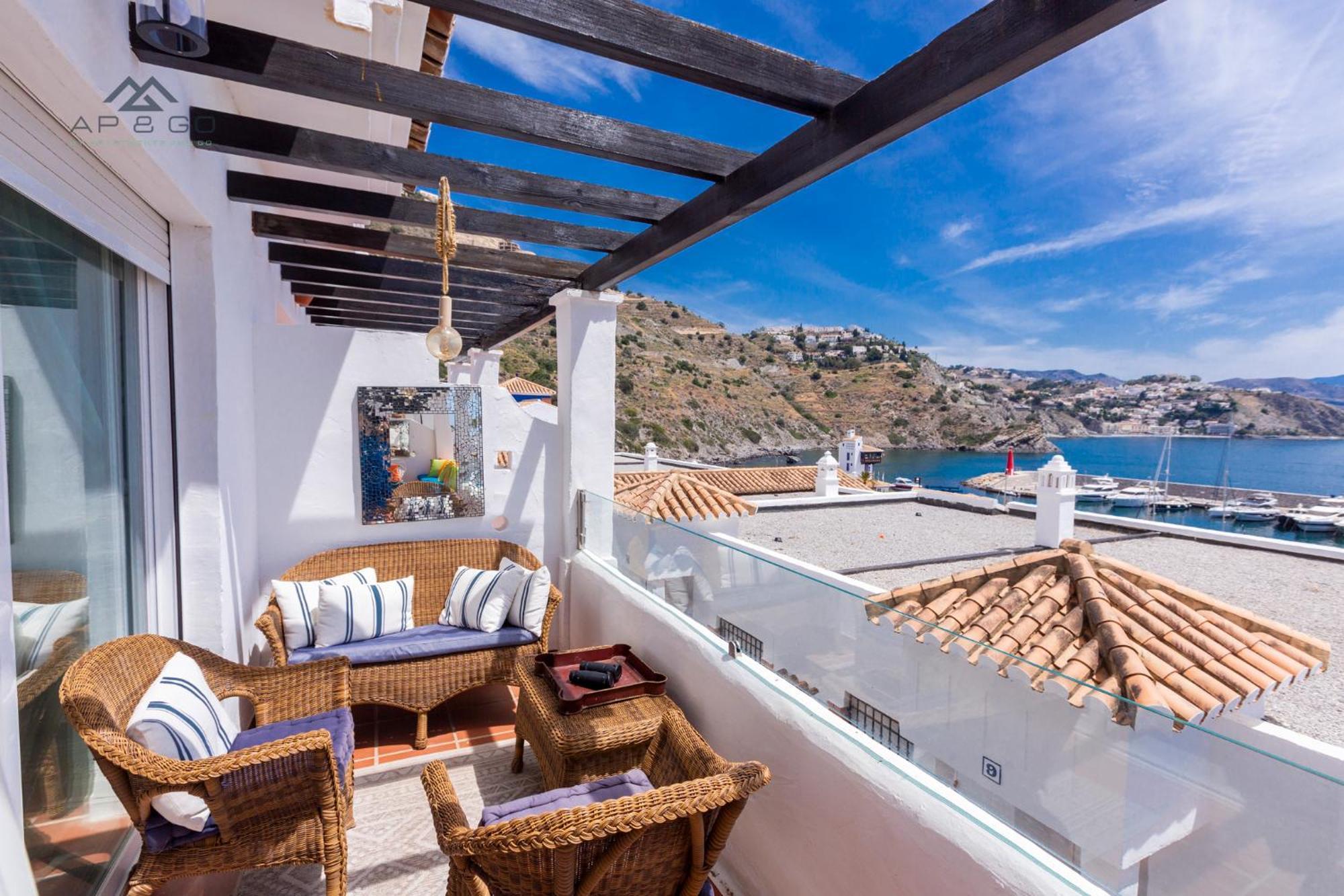 Terrace House Marina Views Apartamento La Herradura (Granada)