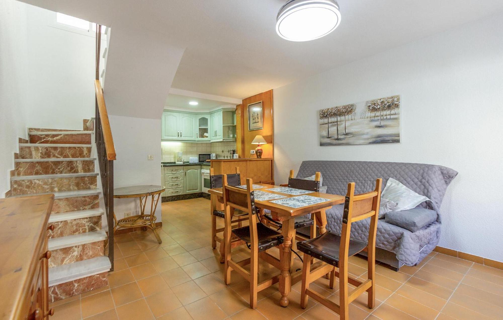 Holiday home 2 Bedroom Awesome In Santa Pola