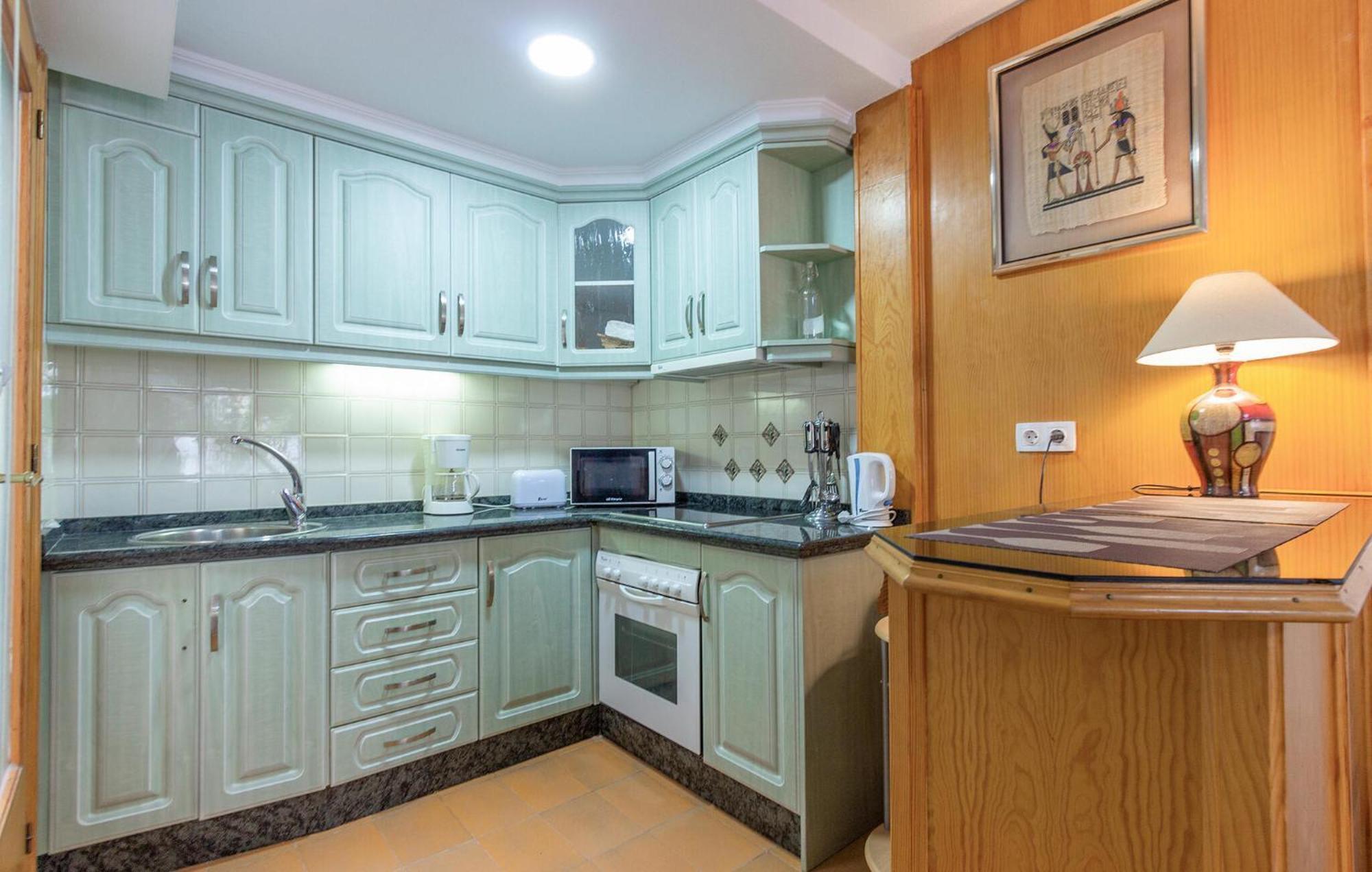 2 Bedroom Awesome In