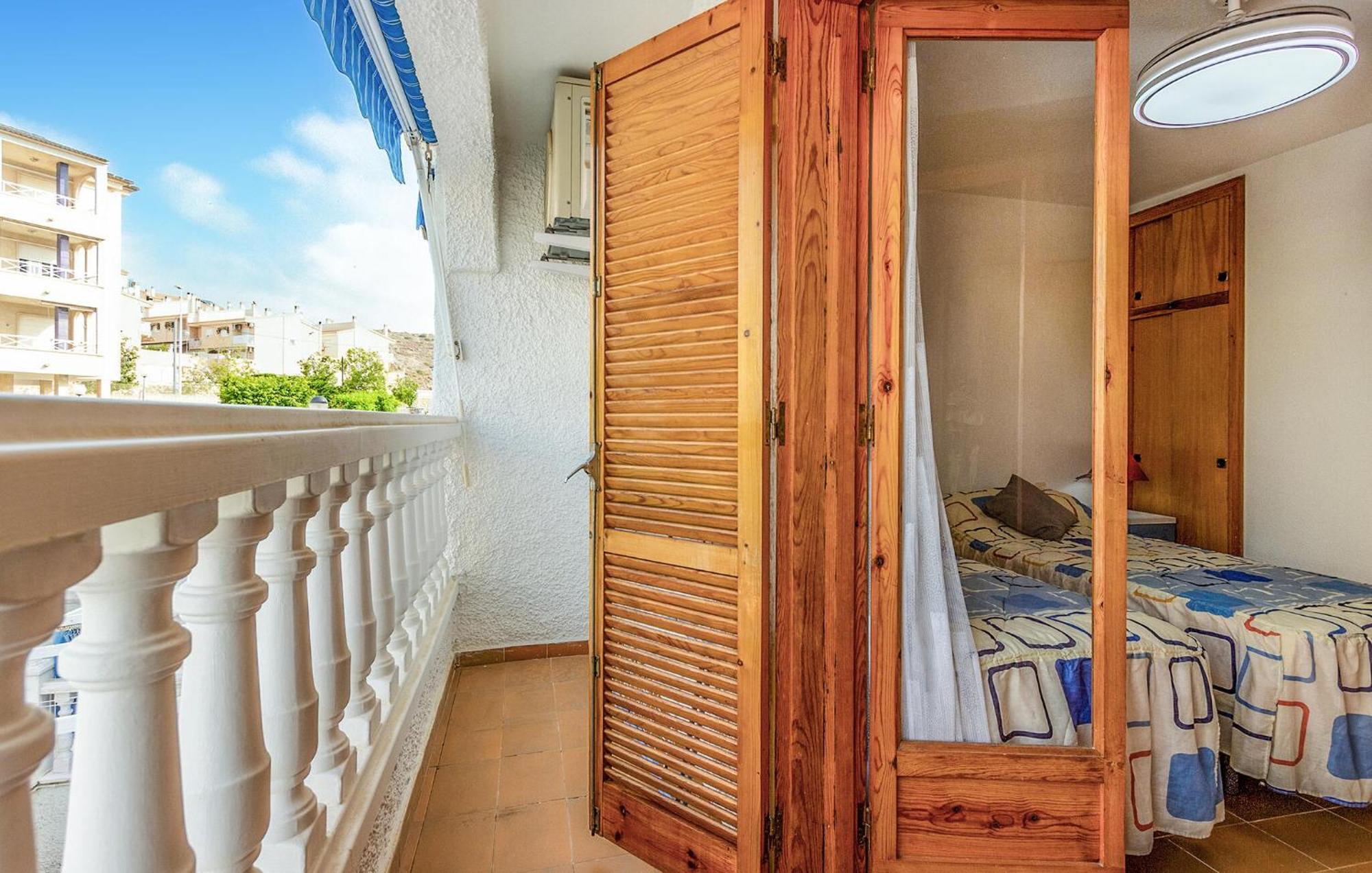 2 Bedroom Awesome In Santa Pola