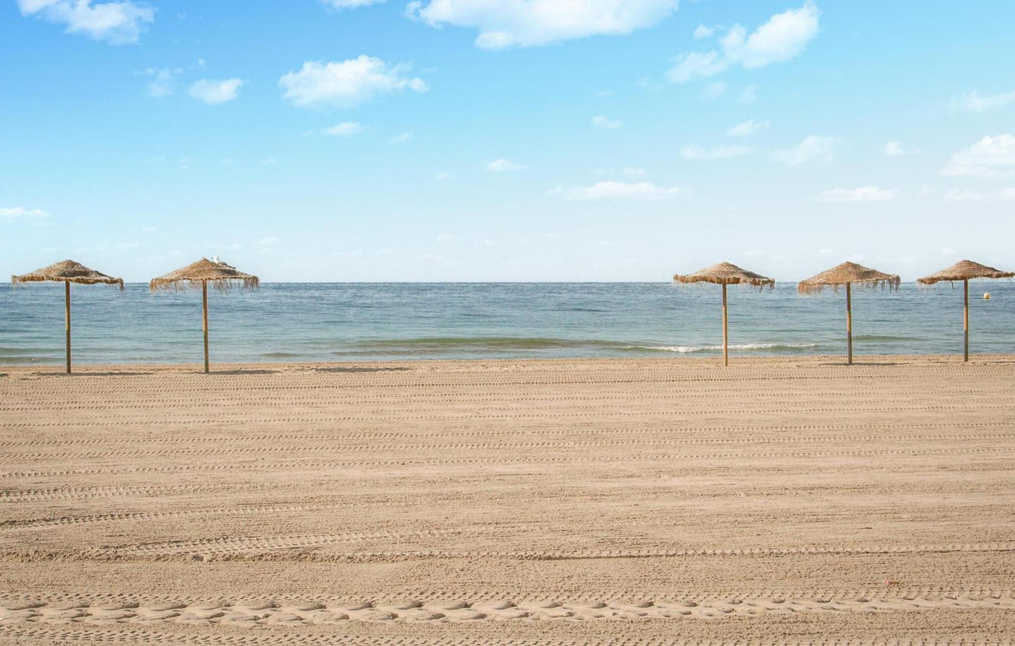 2 Bedroom Awesome In Santa Pola