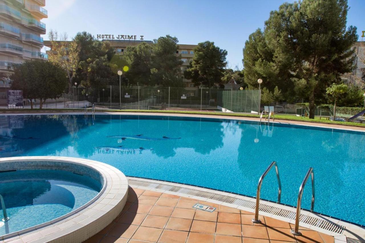 Apartamento En El Centro De Salou, Playa , Padel , Tenis Y Piscina, Complejo Larimar Salou
