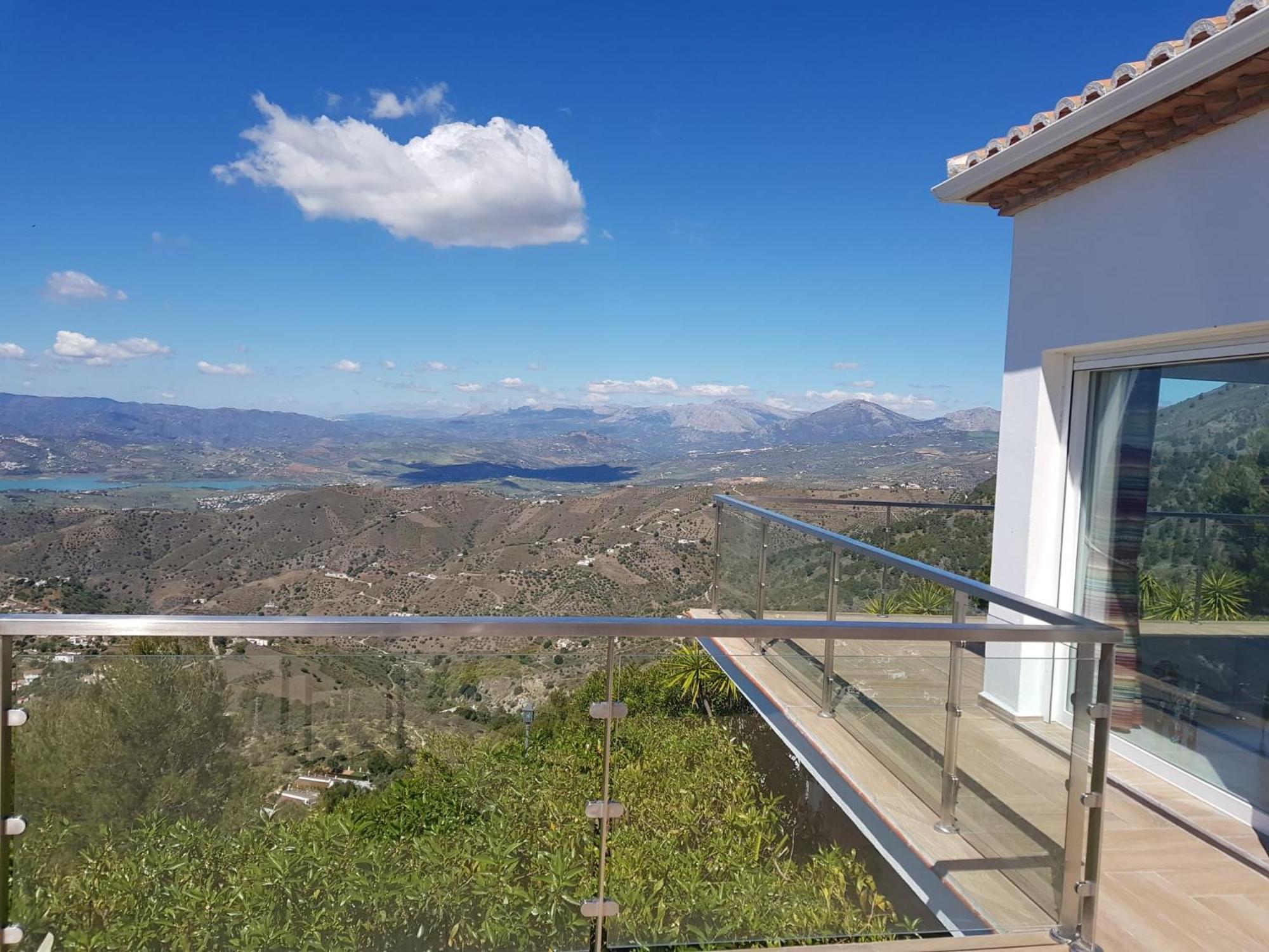 Villa Casa Alta - Exclusive Large Luxury Private Villa, Large Pool, Amazing Views, On The Edge Of The Village And Next To Natural Park *