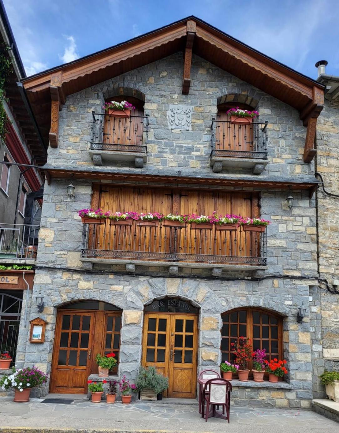Casa Español Broto