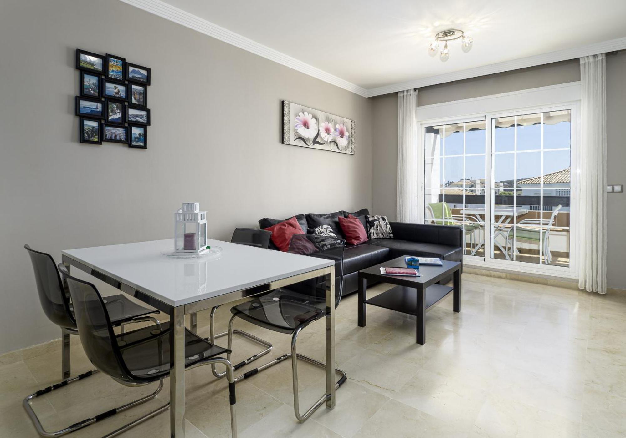 2101-nice Penthouse In Complex With Pools San Luis de Sabinillas
