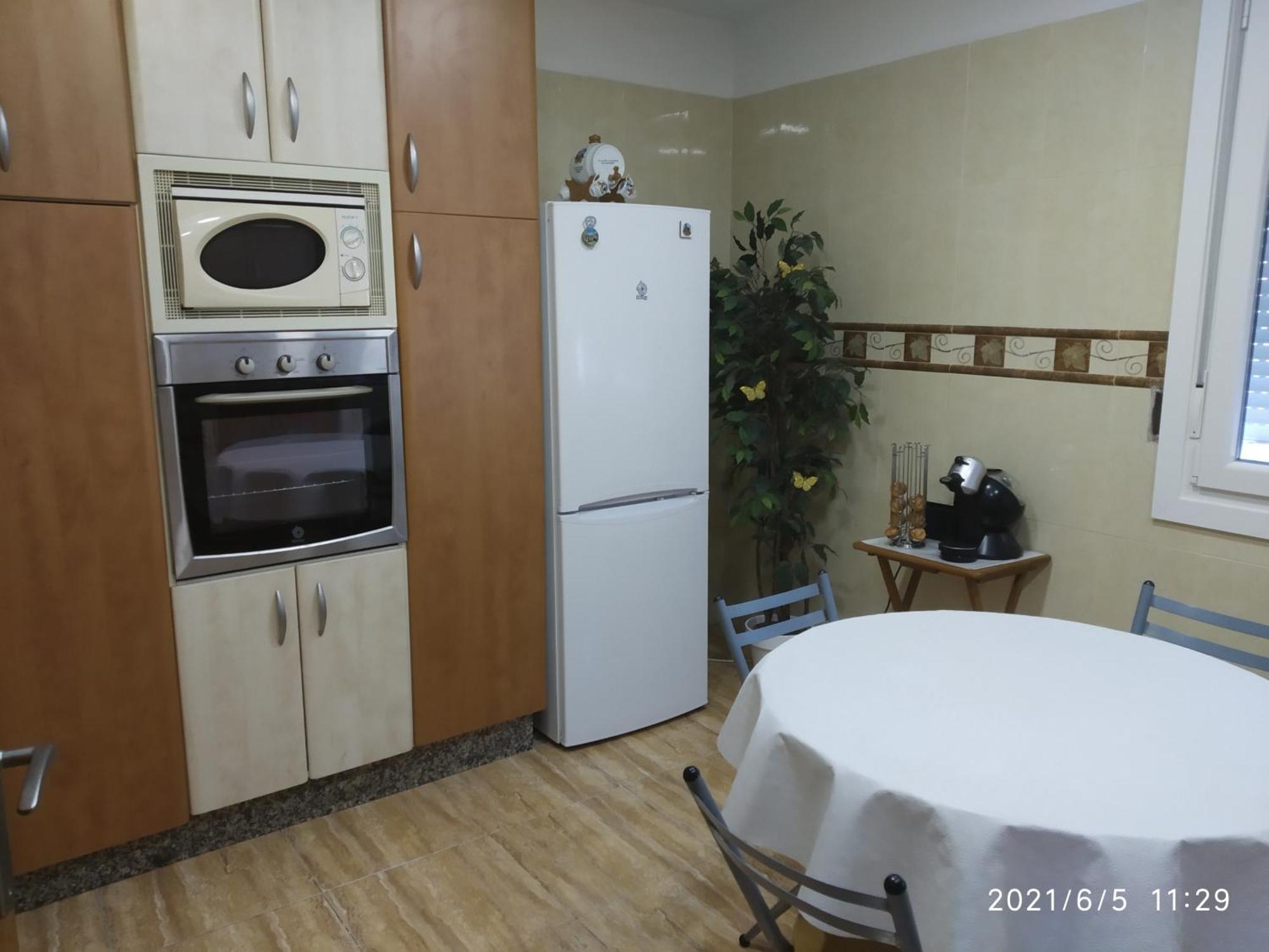Piso Con Aparcamiento Cerca De Playa Samil * Vigo