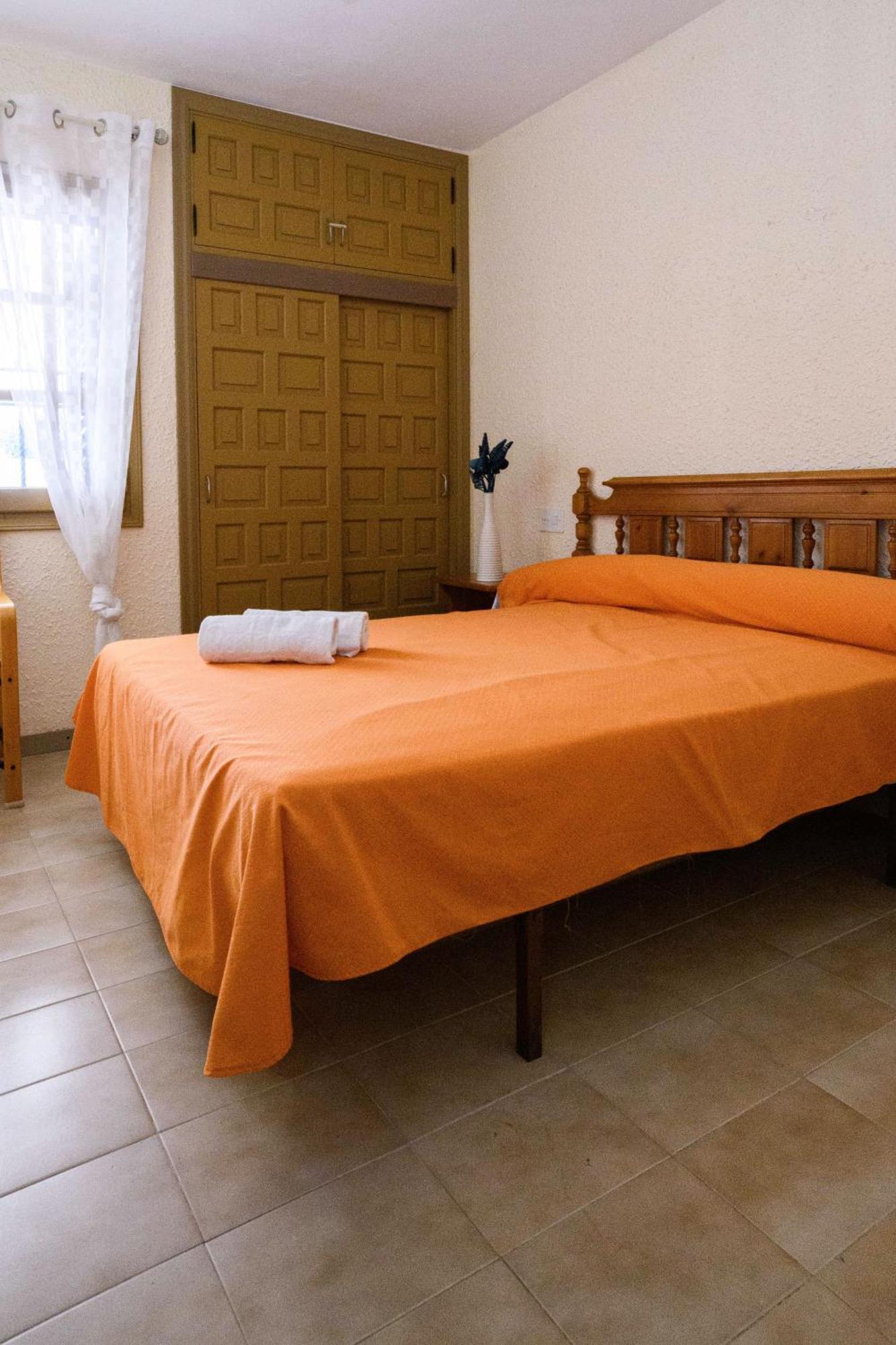 Casas Blancas Parque Montroig Apartamento *