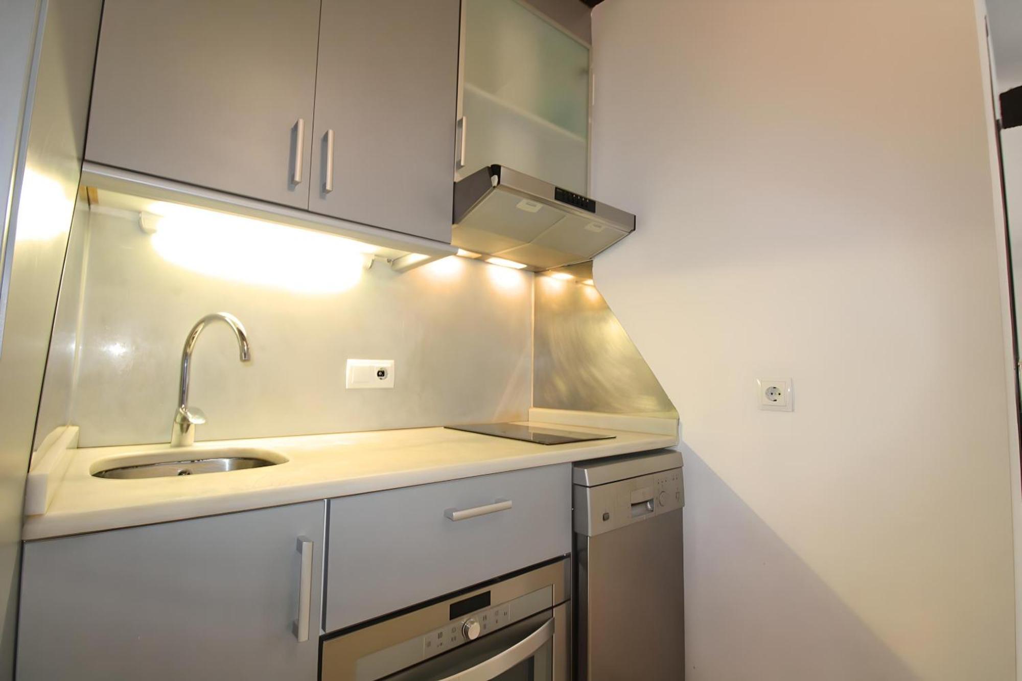 Apartamento Duplex En El Carmen 1 *