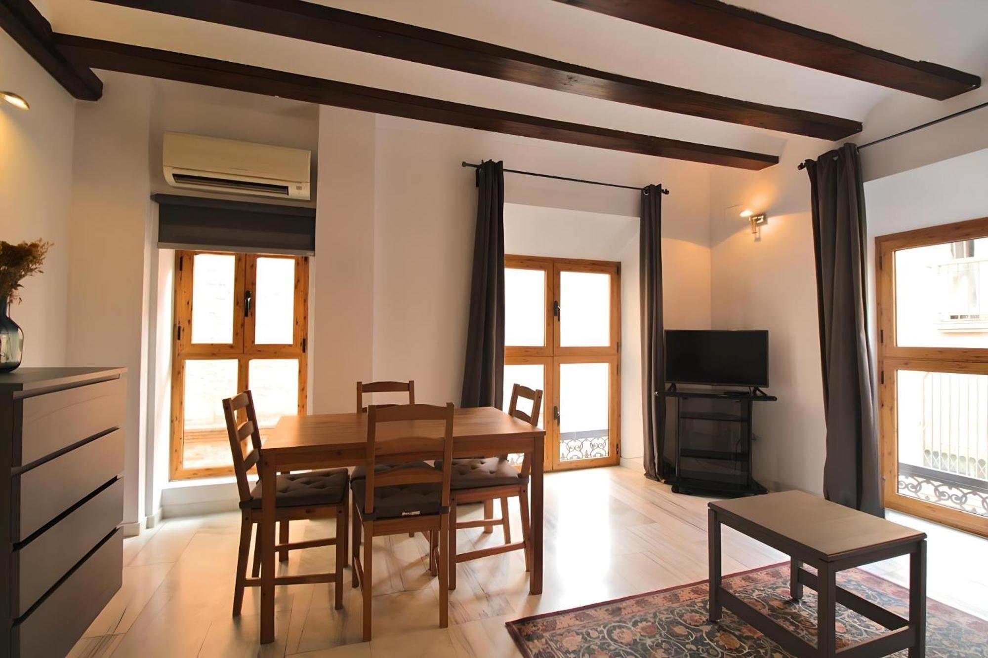 Apartamento Duplex En El Carmen 1 *