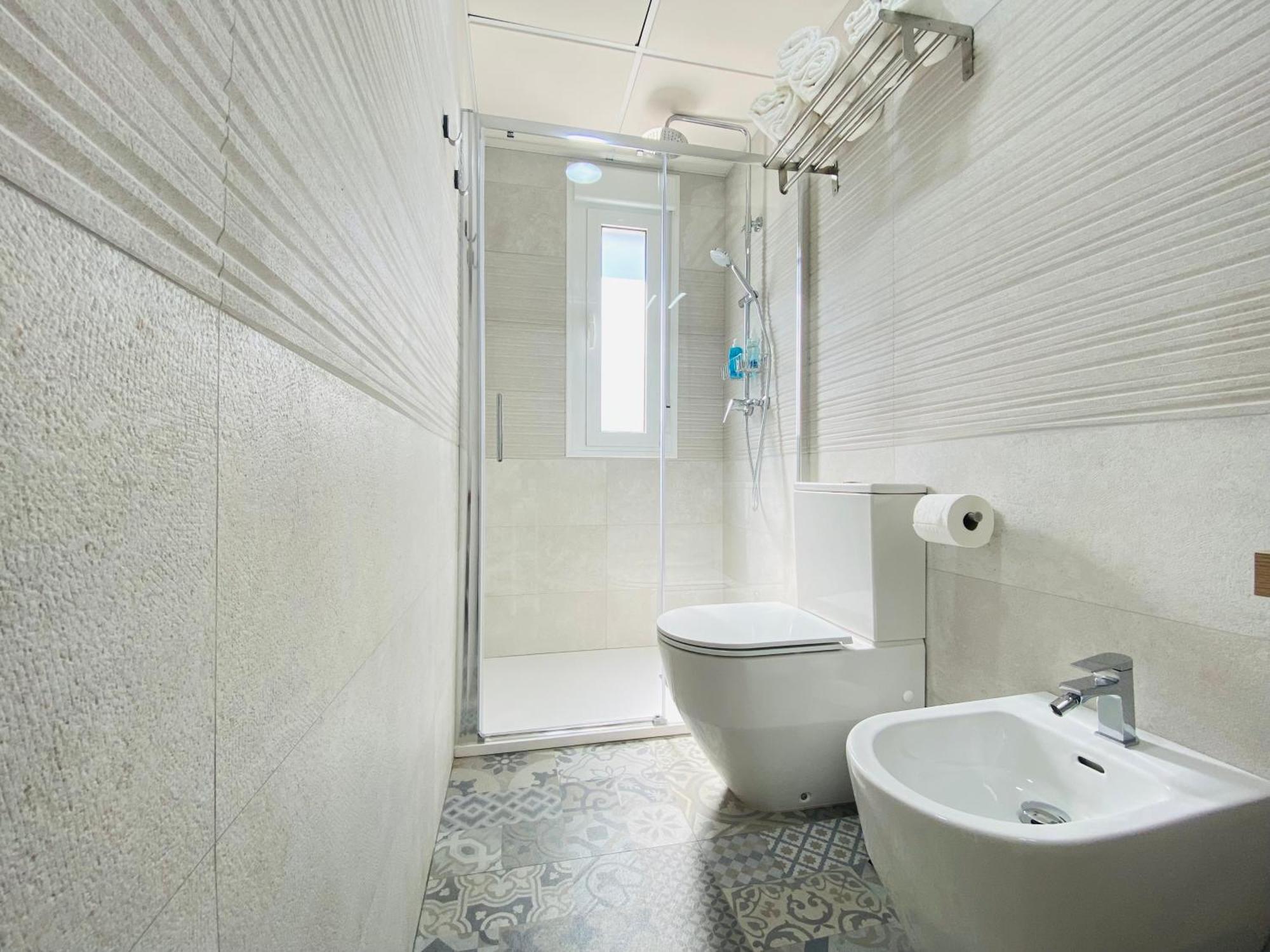 Apartamento Summerlandrota Argueelles 4 *