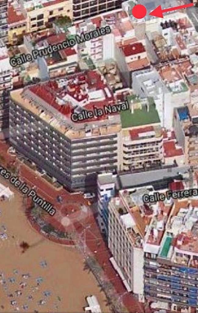 Apartment 2 Bedrooms Flat + Balcony + Parking At Canteras *