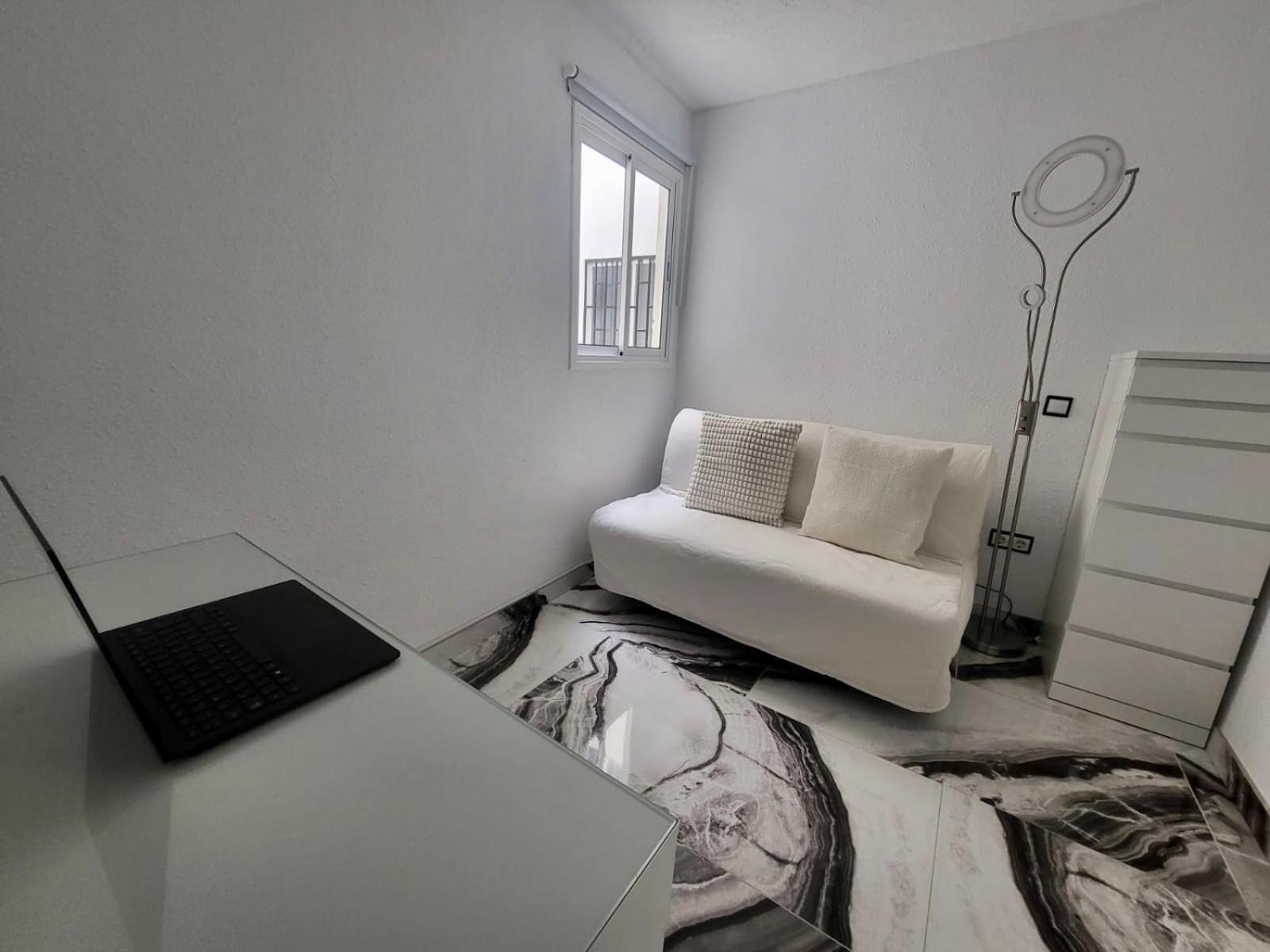 2 Bedrooms Flat + Balcony + Parking At Canteras Apartment