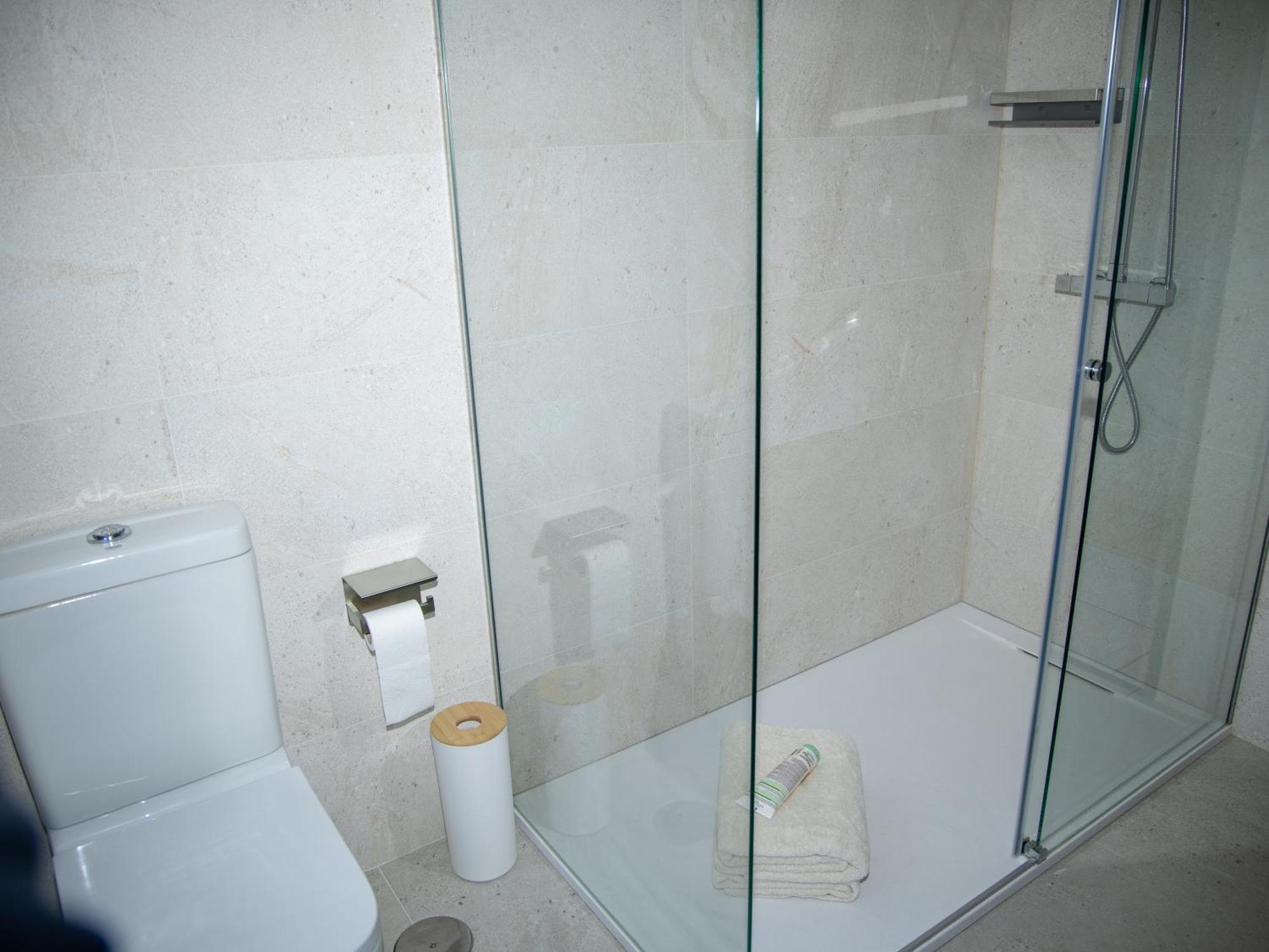 Pontevedra- A Caeira Apartment