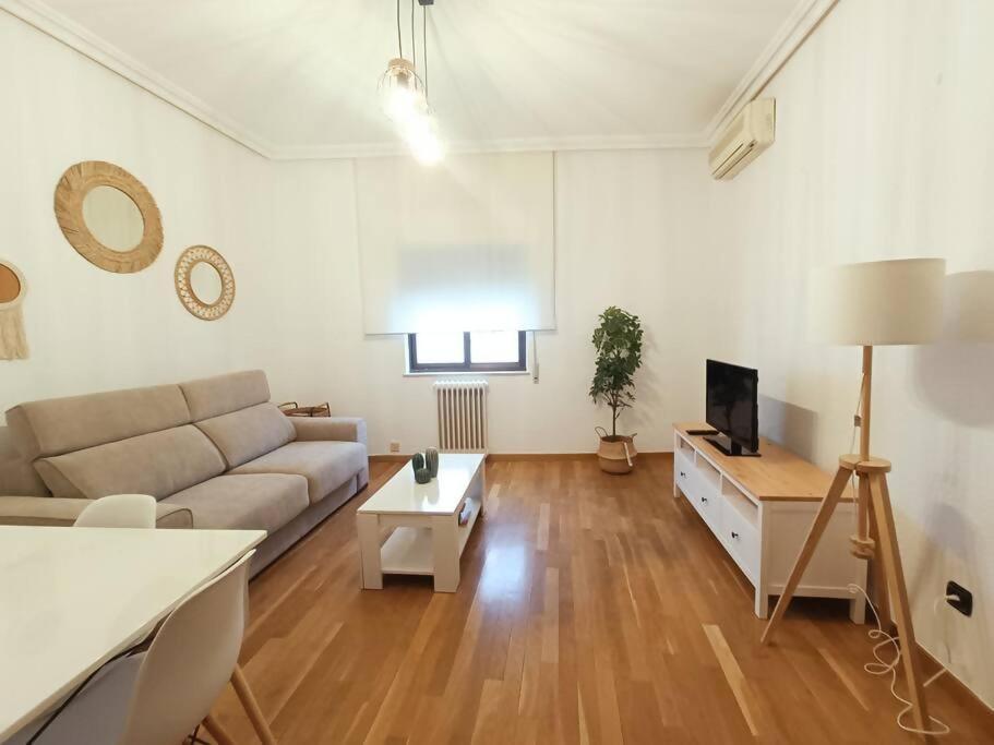 Apartamento Pl Del Angel Junto Pl Mayor Con Aire