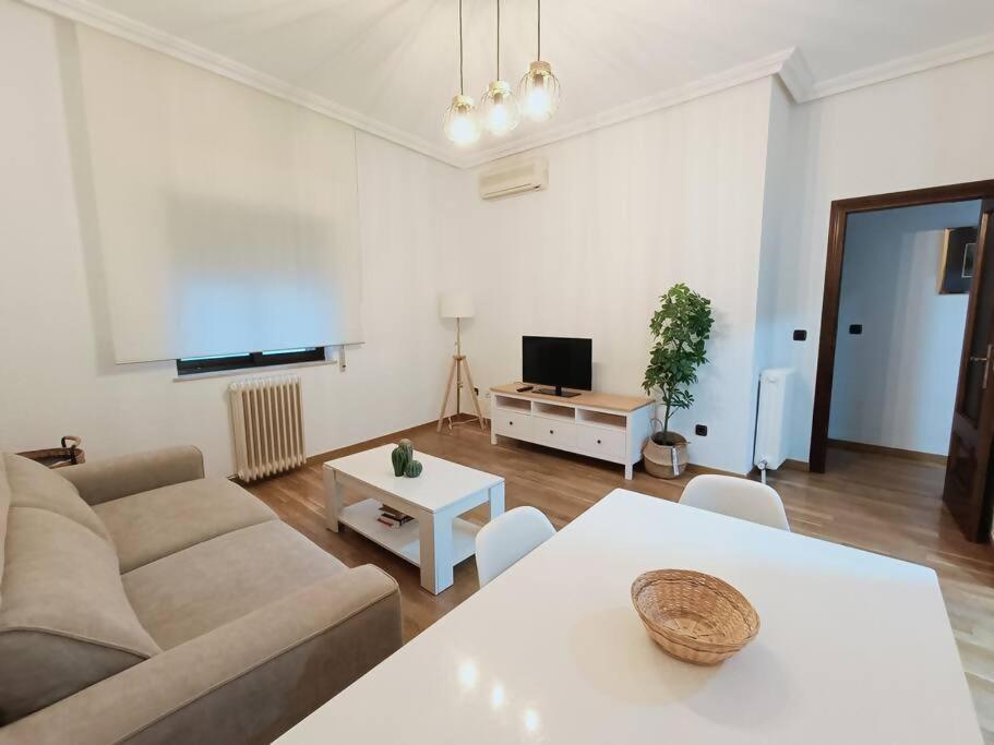 Apartamento Pl Del Angel Junto Pl Mayor Con Aire *
