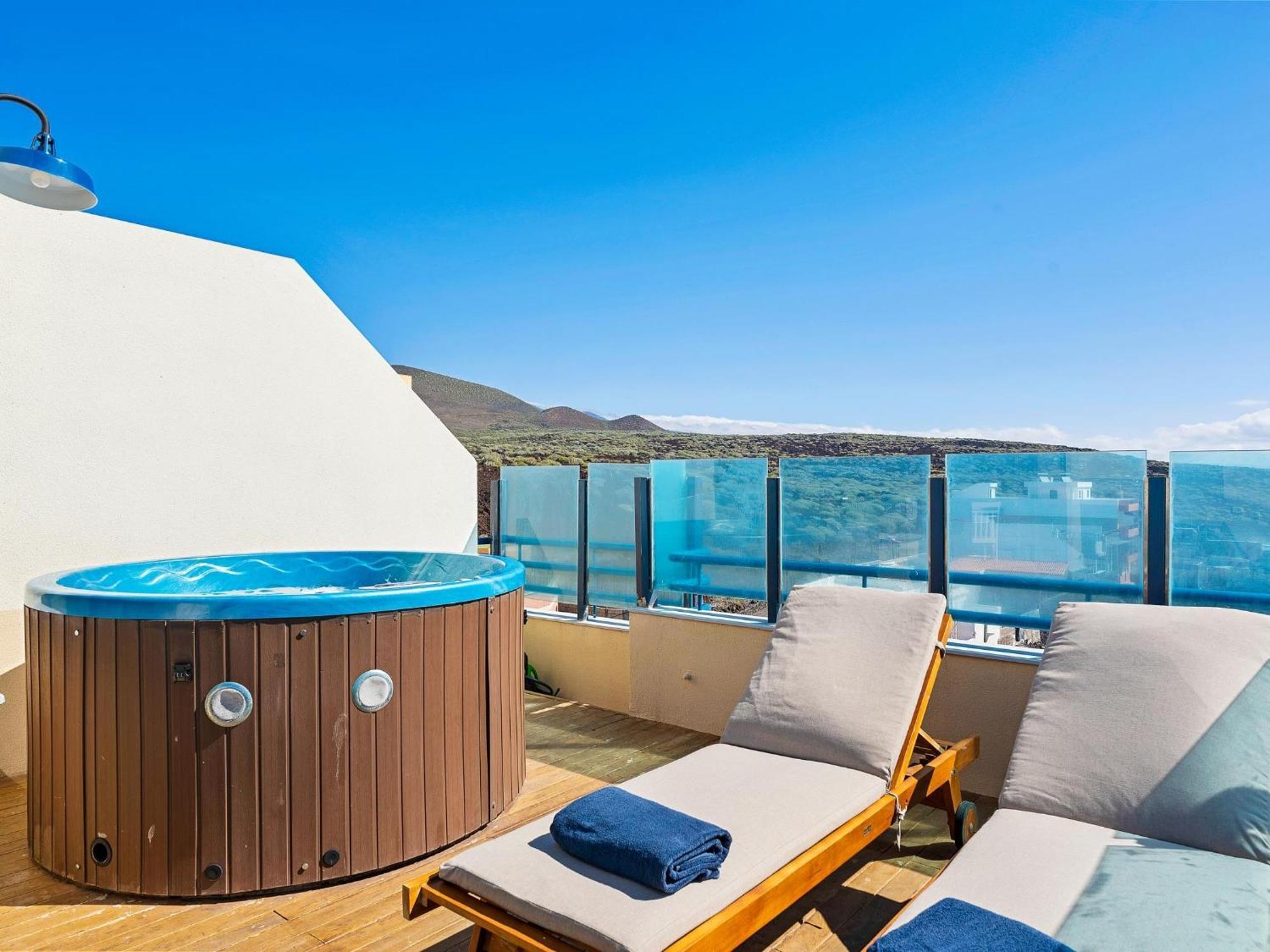 La Mar Loft With Hot Tub Сasa de vacaciones *