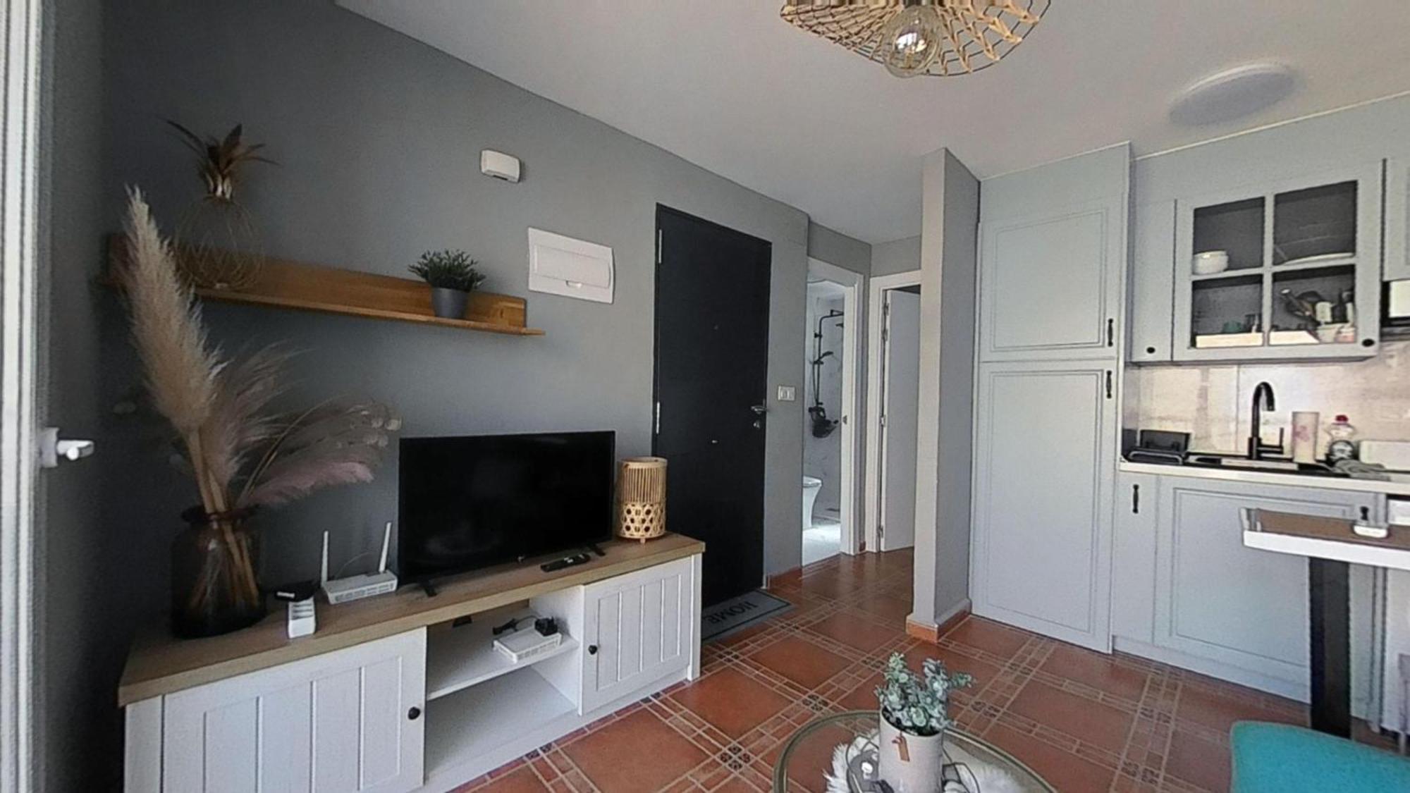 Sun Apartment *