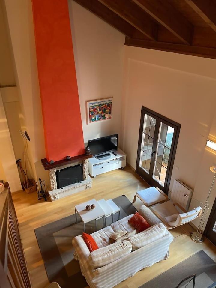 Coqueto Duplex Apartment Fiscal