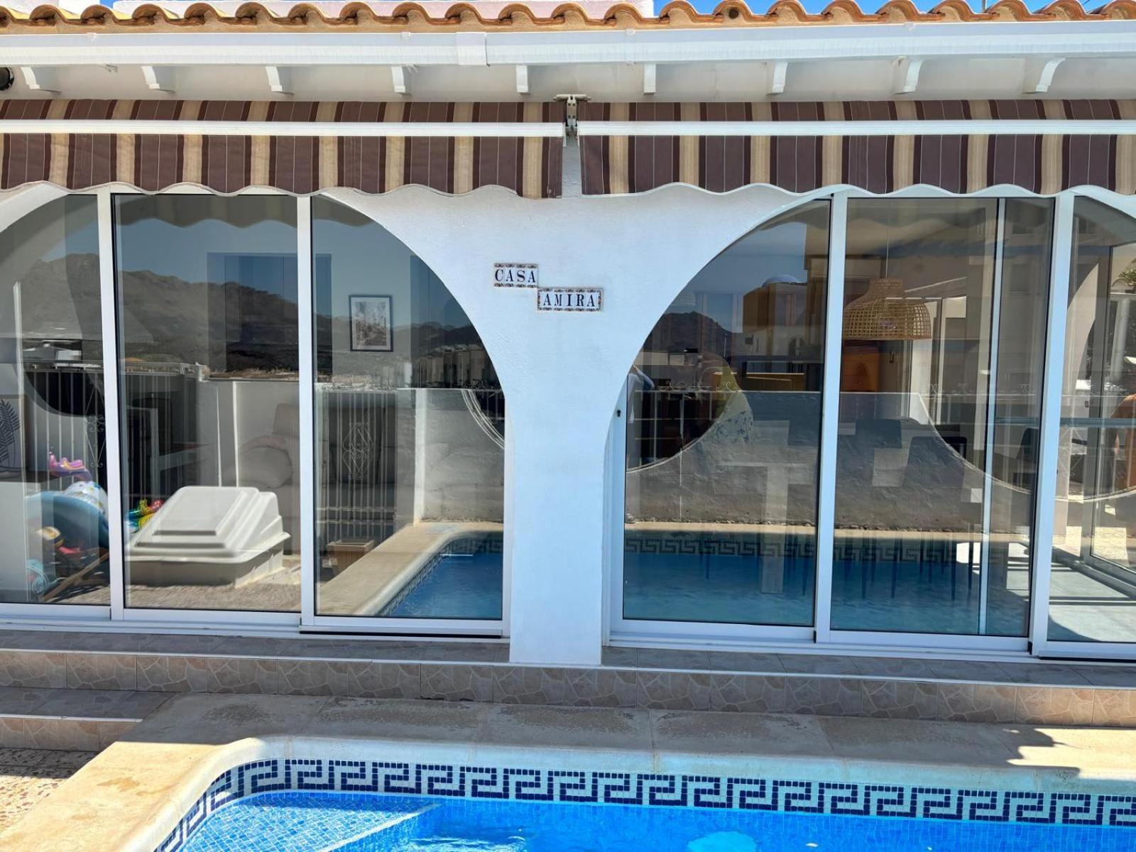 Сasa de vacaciones As056 Casa Amira A Modern House With Pool