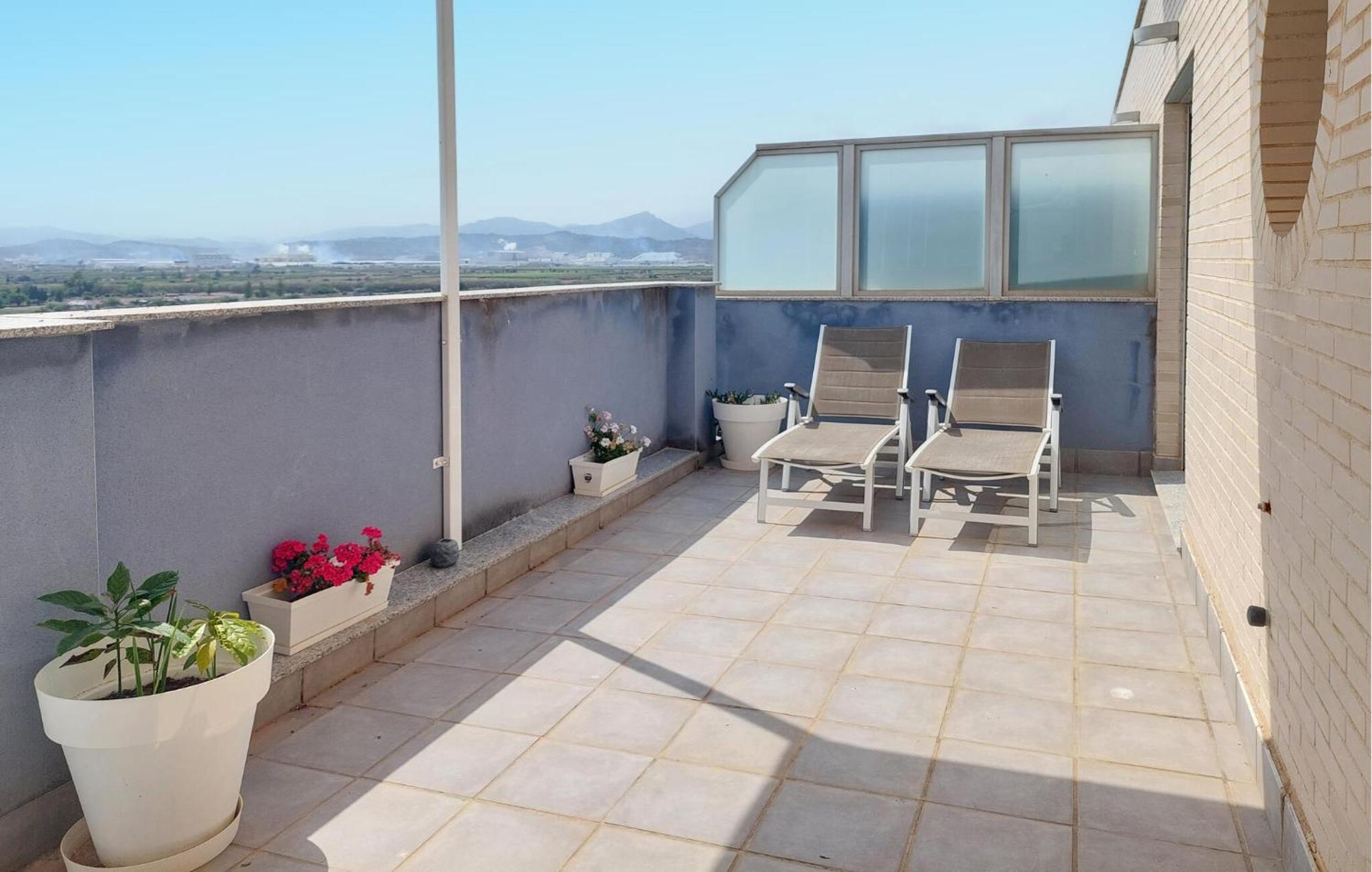 Apartamento 2 Bedroom Amazing In Moncofa *