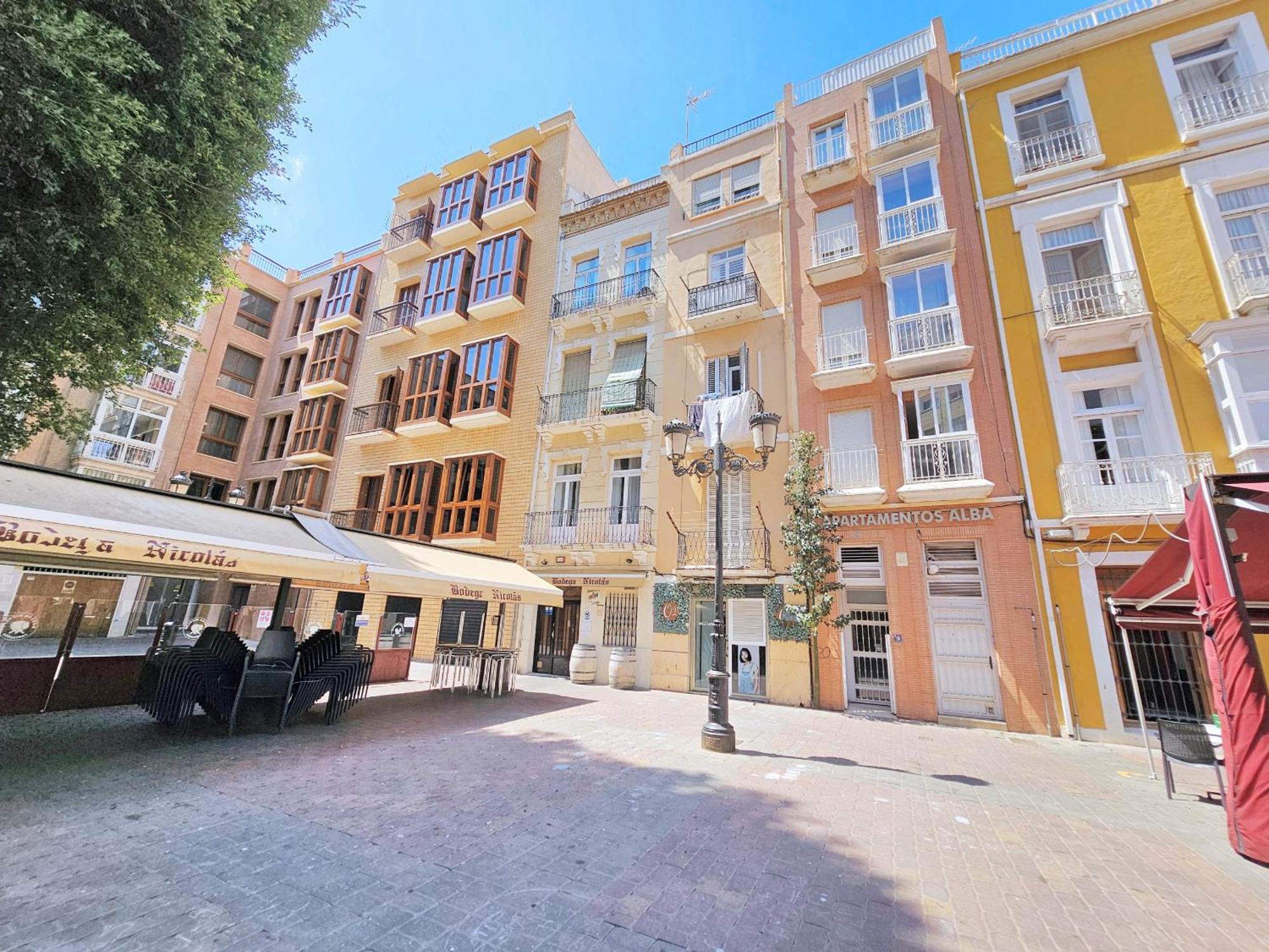 Atico Centro Historico Parking Apartamento *
