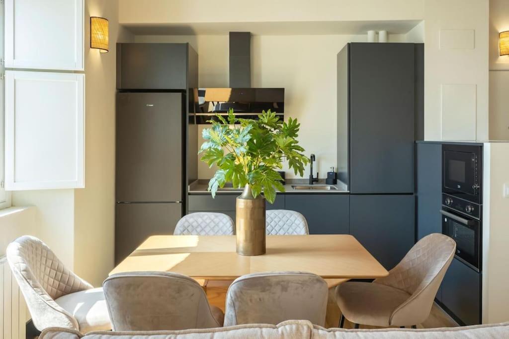 Pasaje Mallol Duplex By Valcambre Apartamento