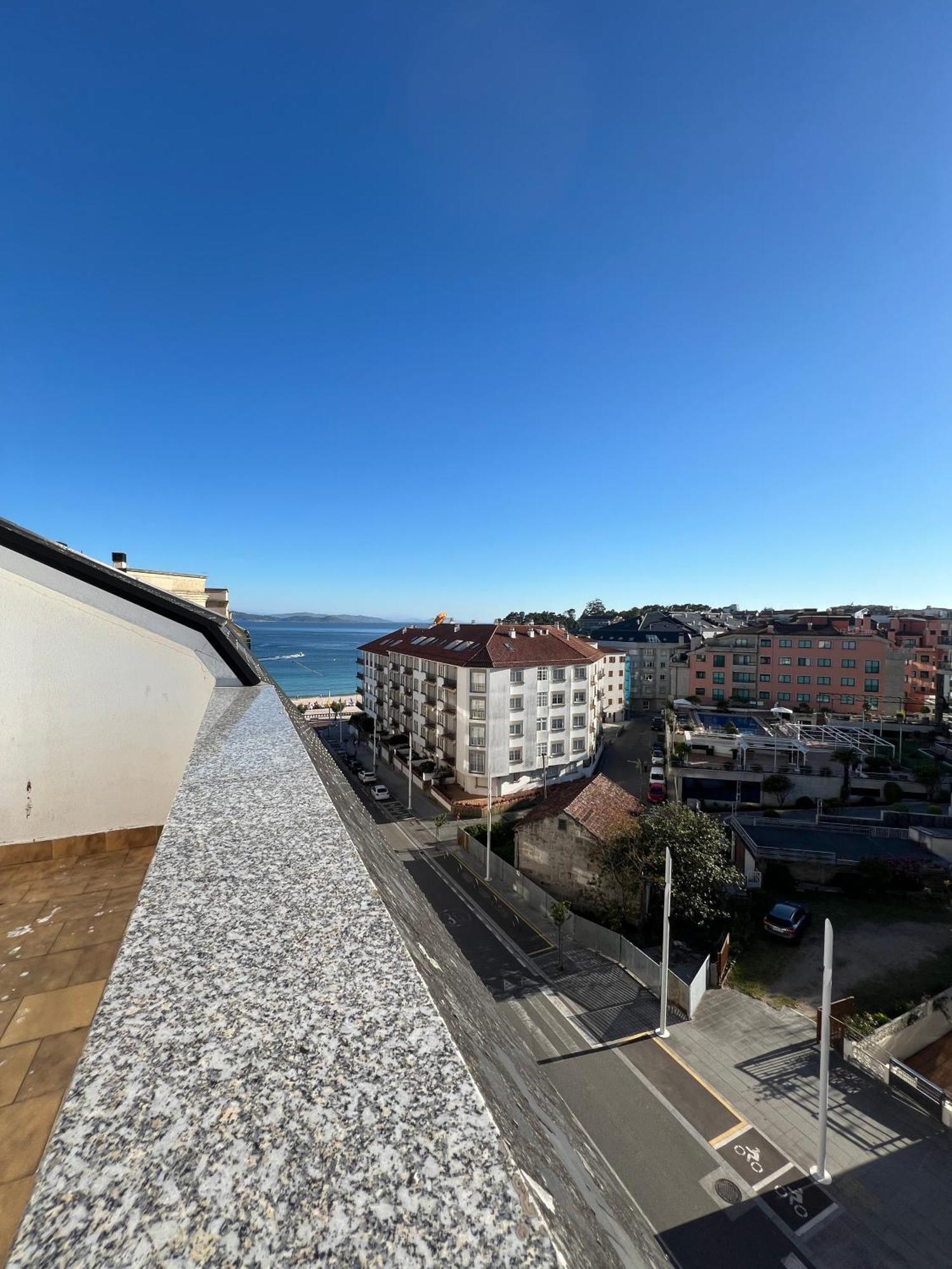 Atico Rocafort Con Vistas Al Mar Apartamento