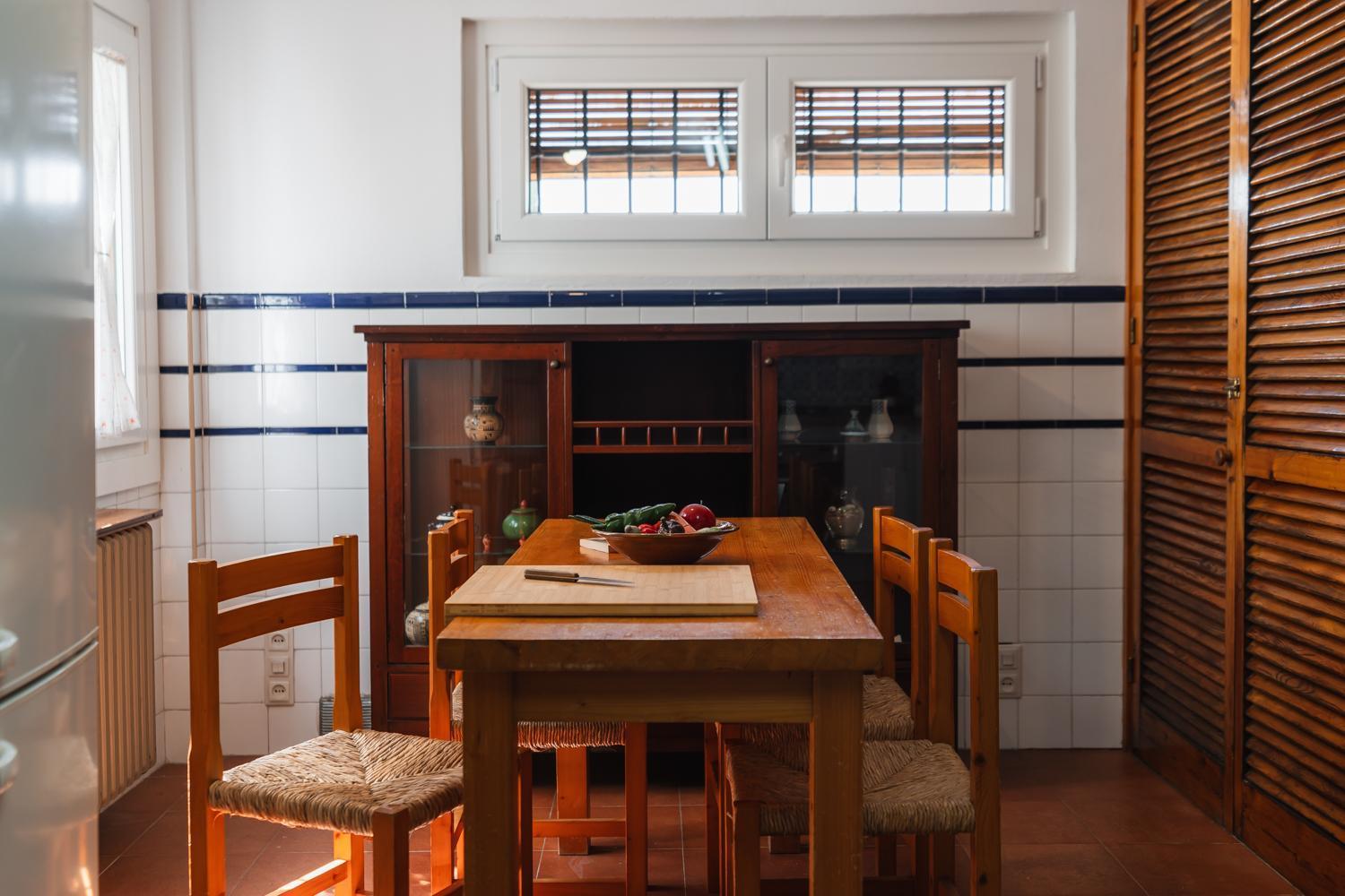 Holiday home Carmenes De La Muralla - Free Parking